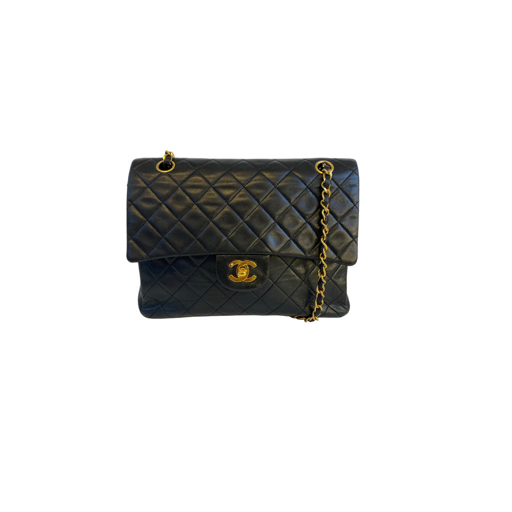 Chanel - Chanel Classic Flap Bag Medium Square Lambskin Leather - Shoulder bag - Etoile Luxury Vintage