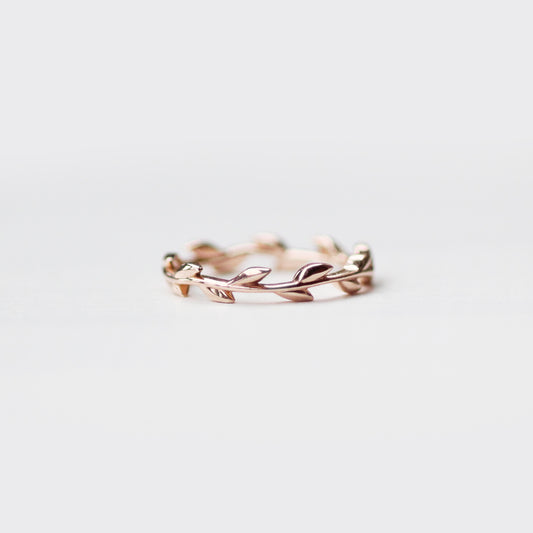 Foliage - Wedding Stacking Band in Your Choice of 14K Gold - Midwinter Co. Alternative Bridal Rings and Modern Fine Jewelry