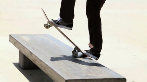 Skateboarding Bluntslide