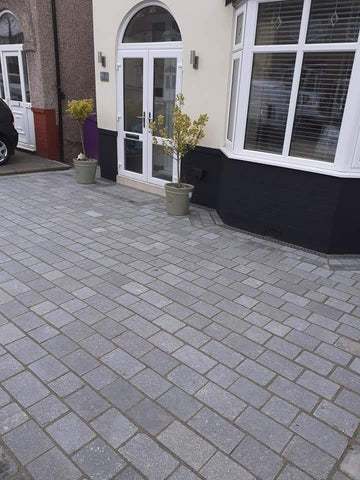 Driveway with Paving 