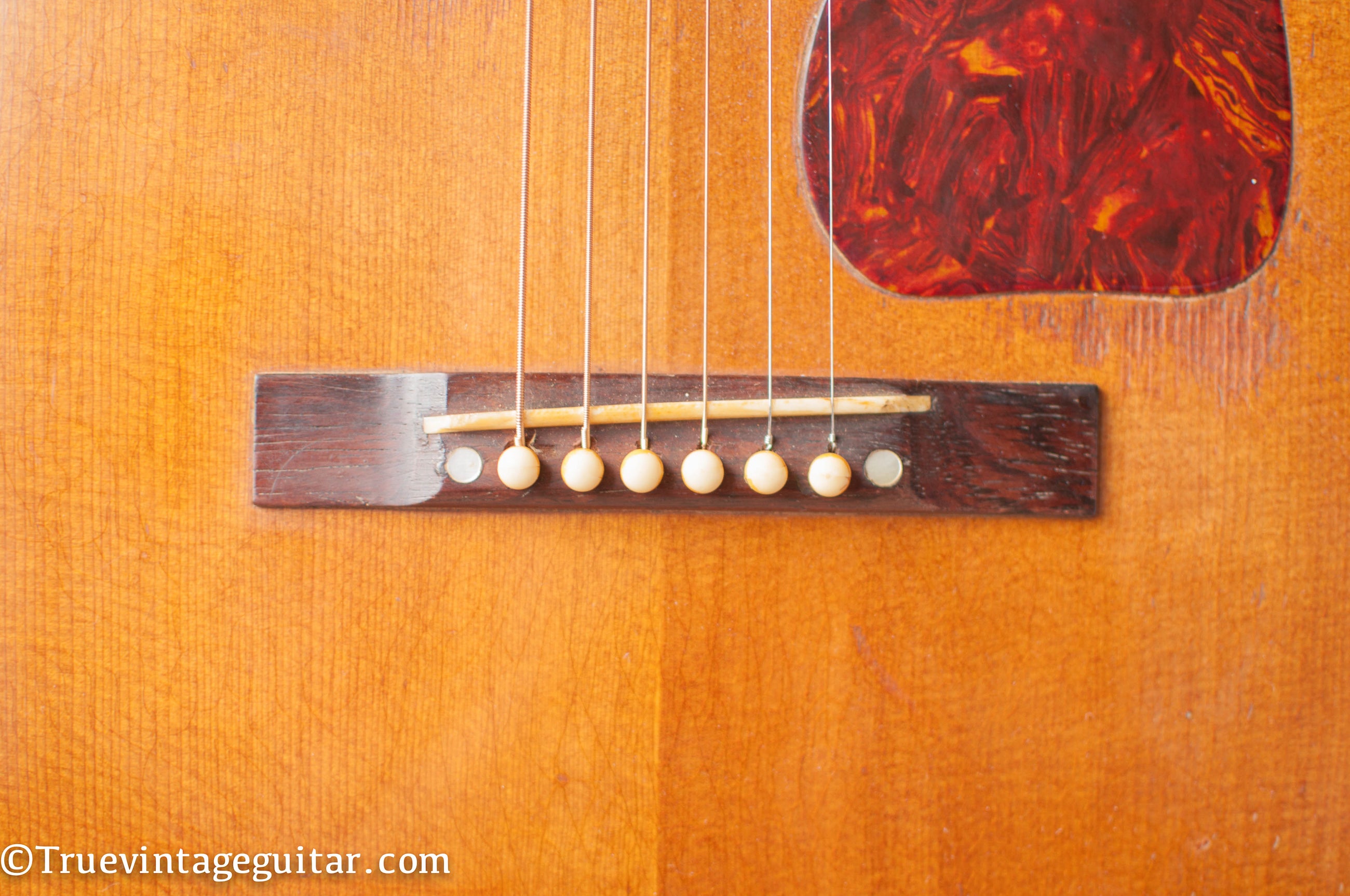 Rectangle bridge, slot saddle, Gibson J50 1948