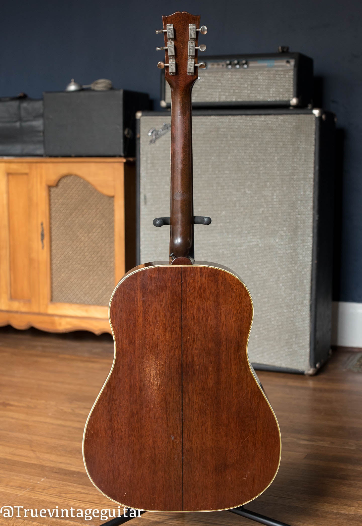 1950 Gibson SJ guitar