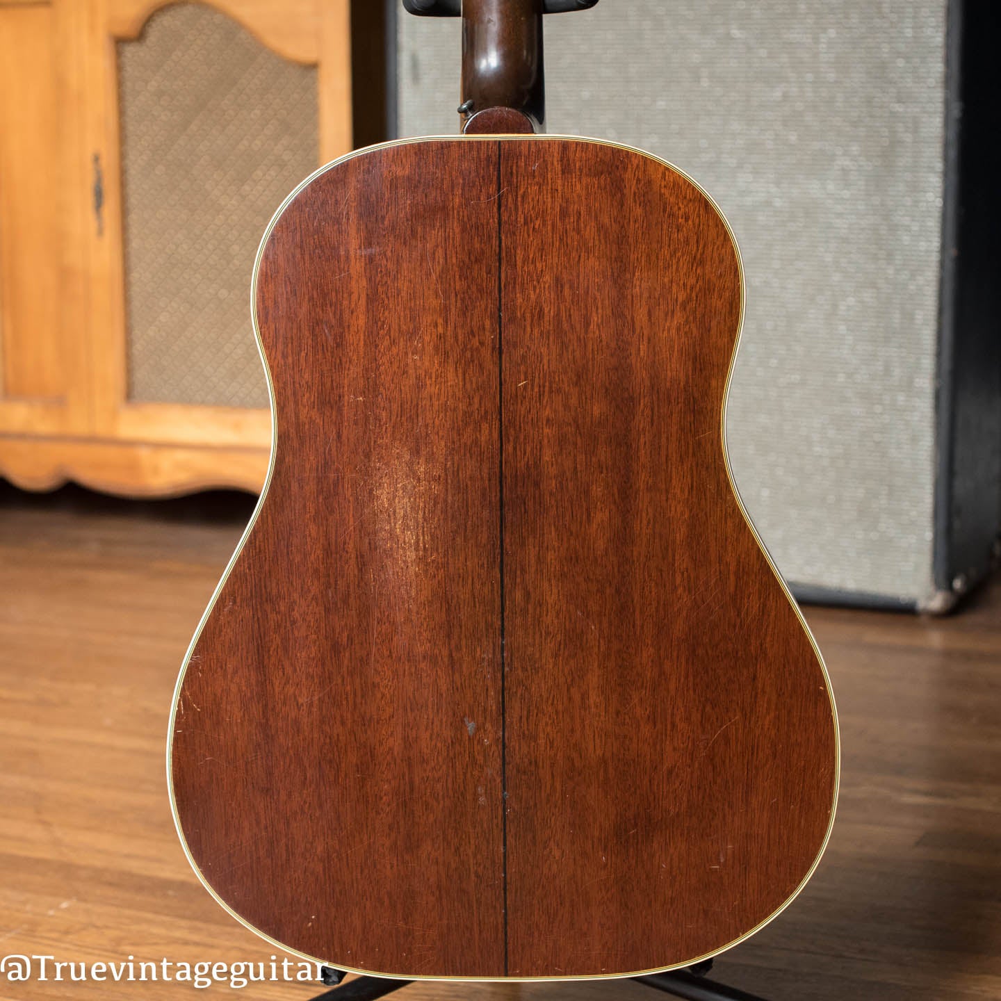 Mahogany back and sides, 1950 Gibson SJ guitar