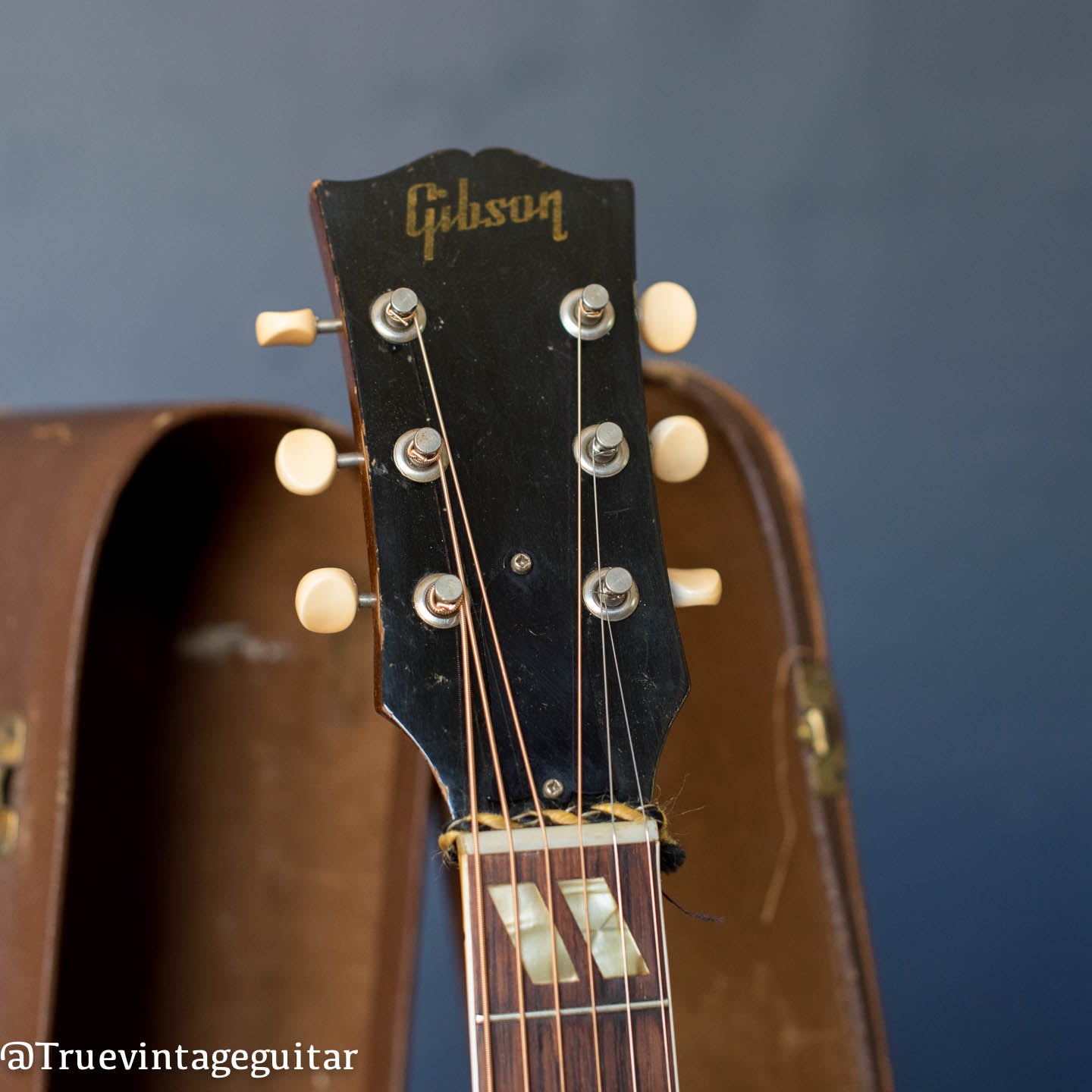 Gibson headstock, 1951 Gibson SJ guitar