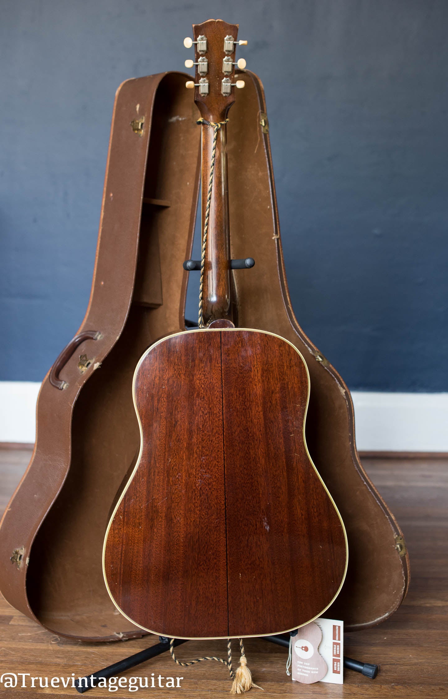 1951 Gibson SJ acoustic guitar mahogany