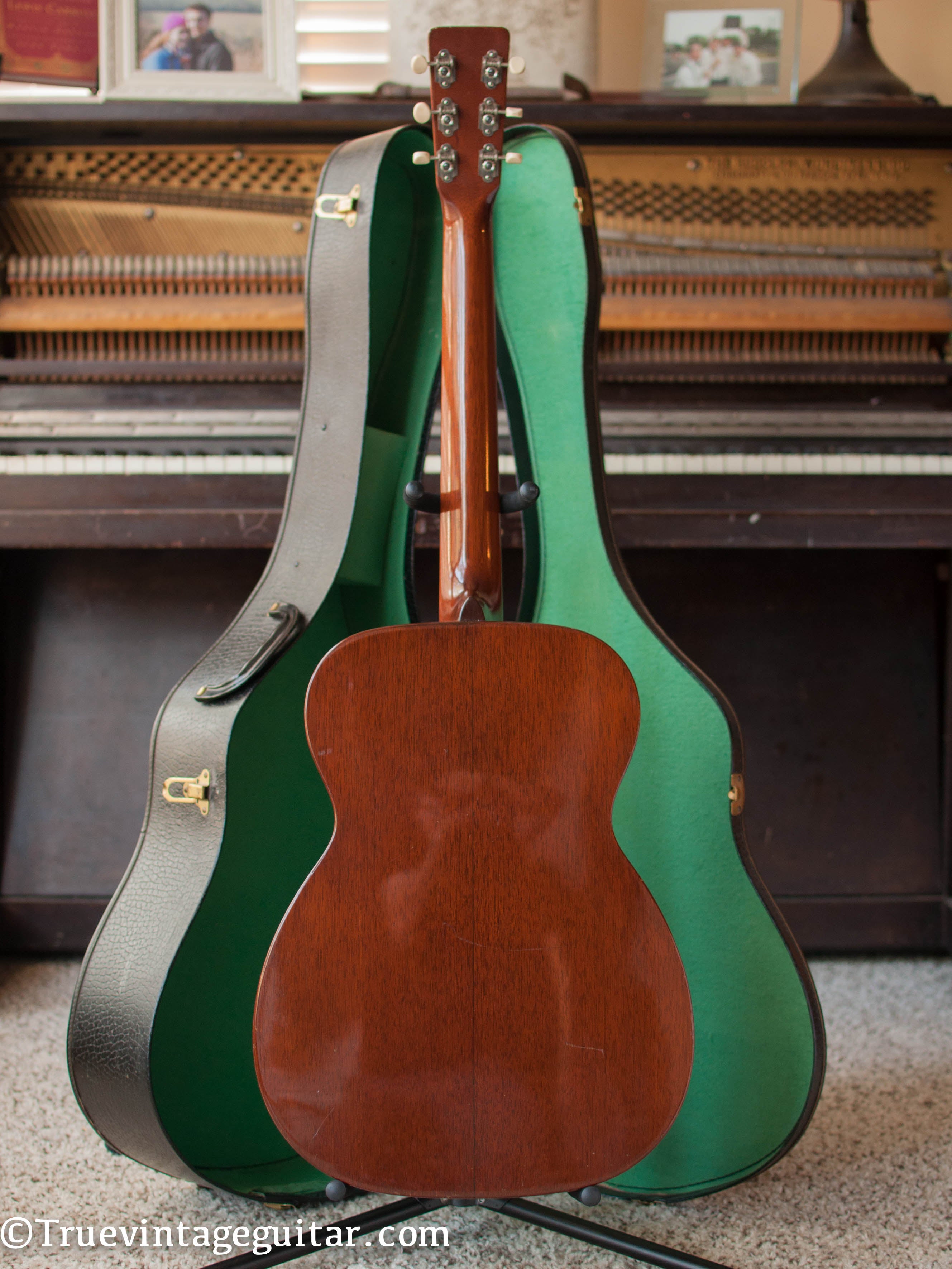 1954 Martin 00-17 Mahogany back and sides guitar