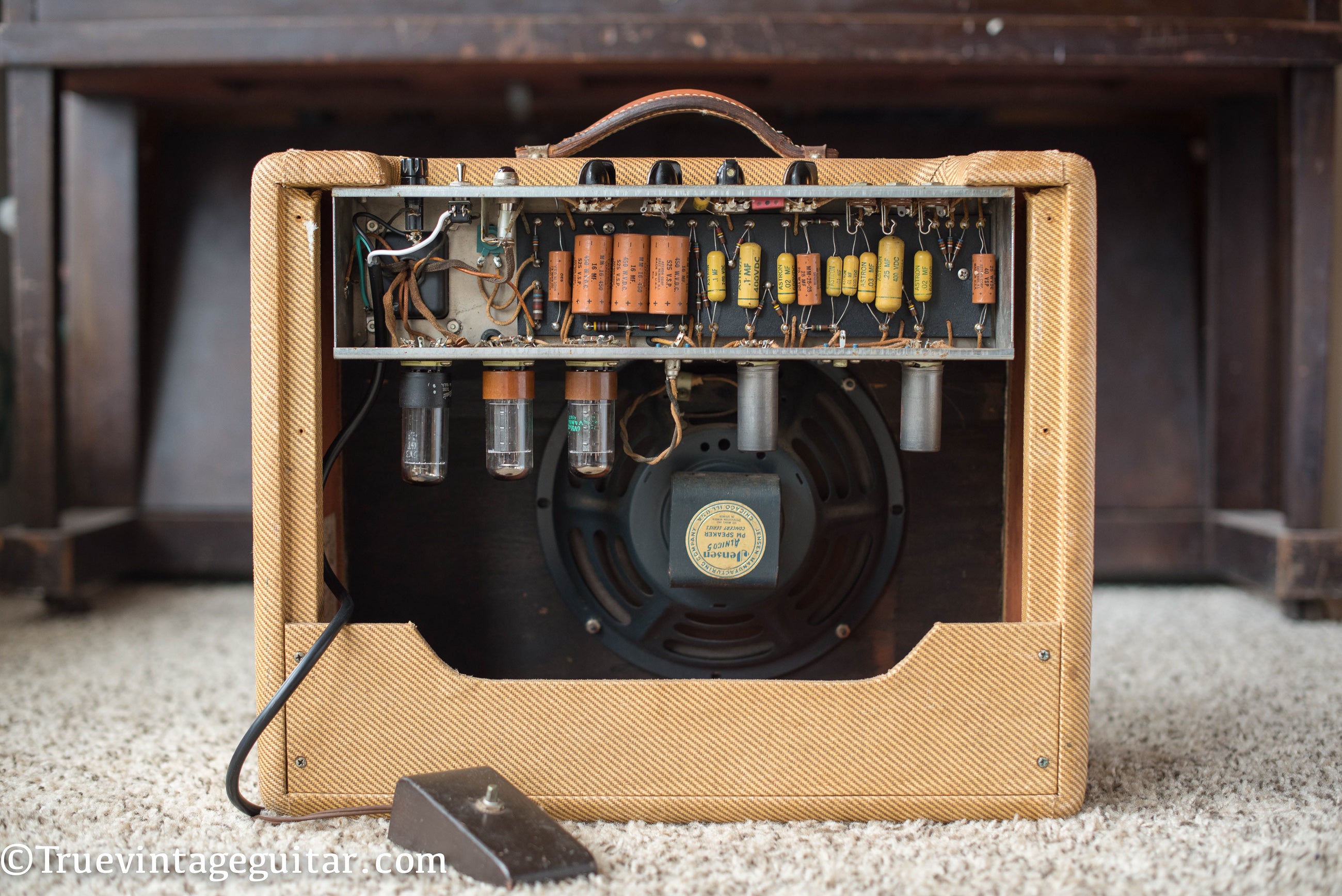 Chassis, circuit, vintage 1957 Fender Vibrolux