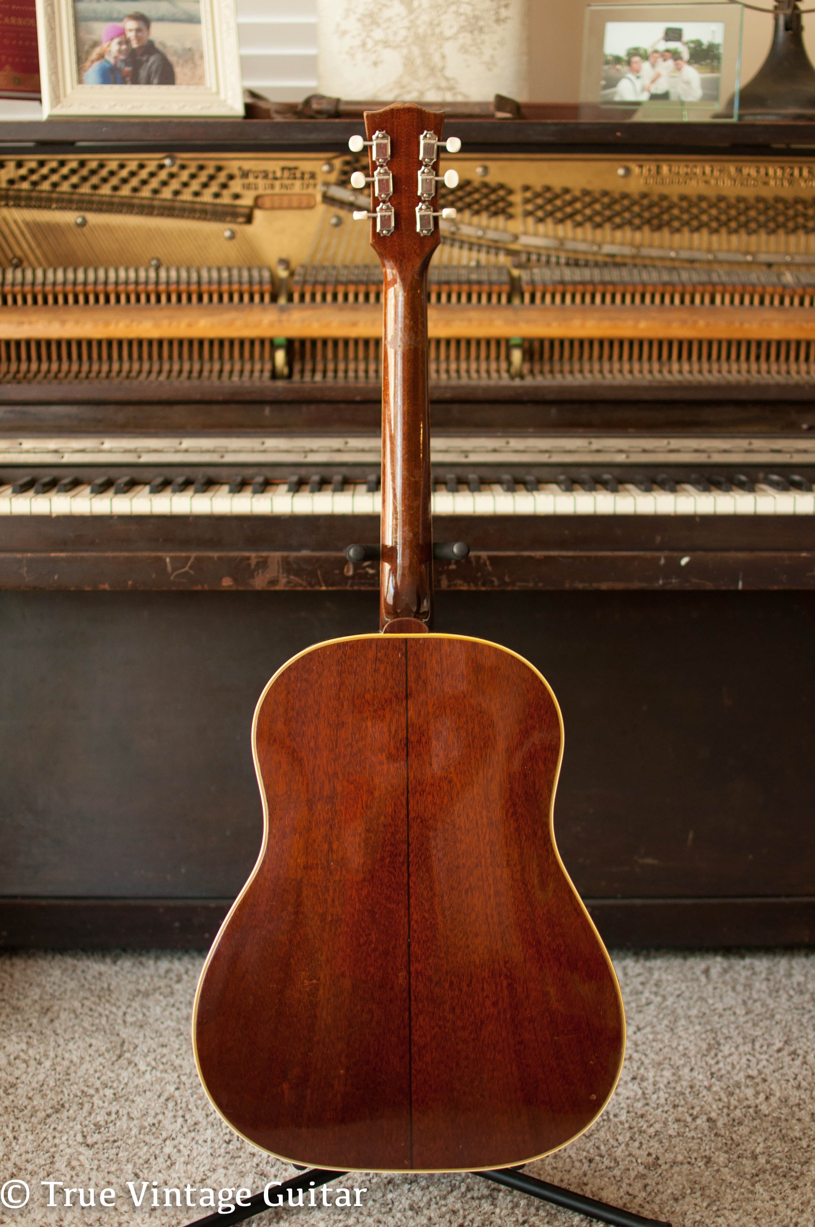 Gibson acoustic guitar 1950s