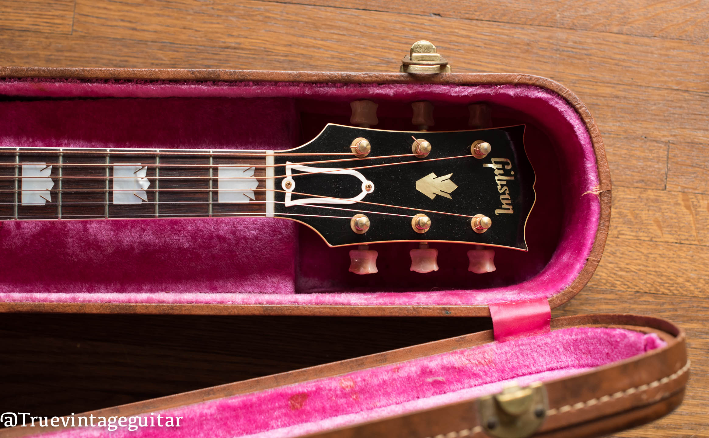 1958 Gibson J-200 Sunburst, headstock