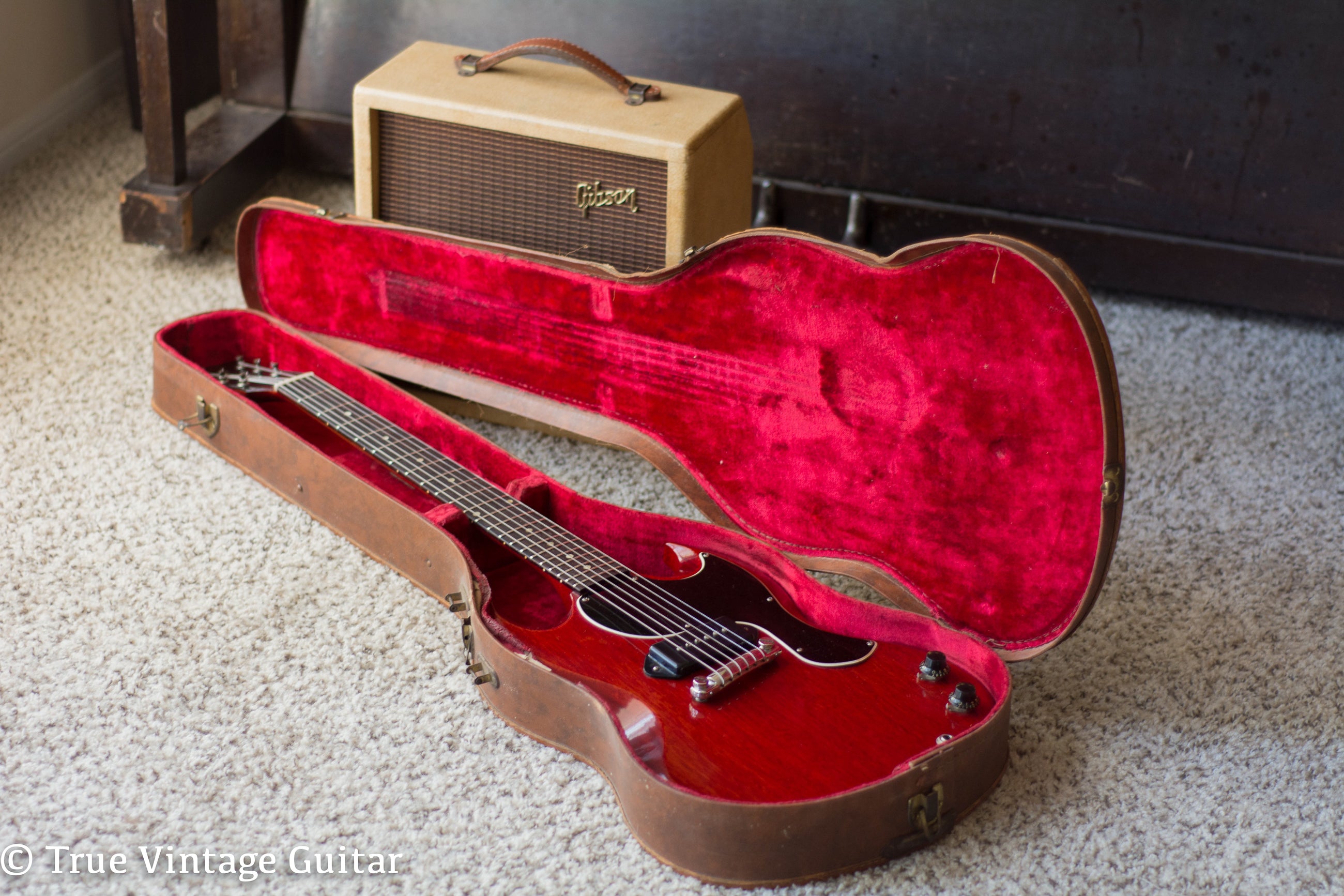Vintage 1961 Gibson Les Paul Junior electric guitar original case
