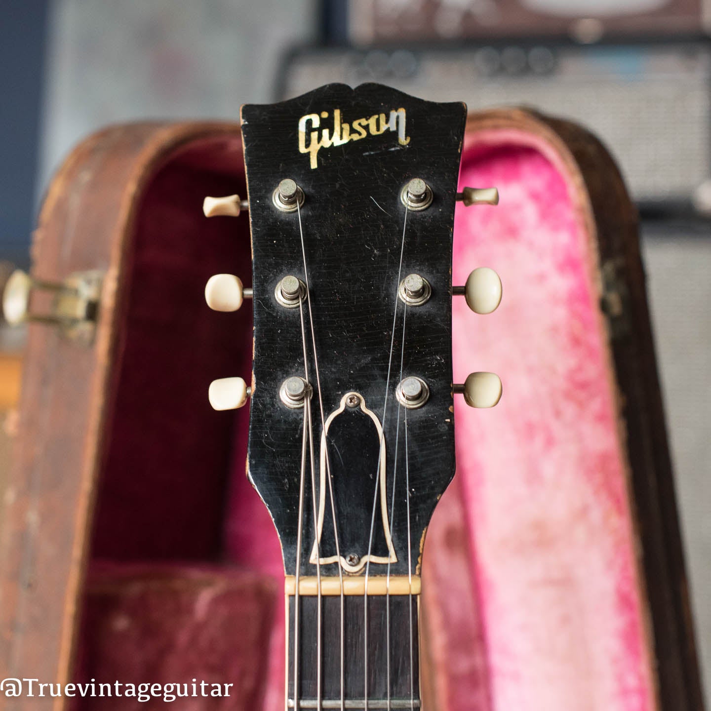 Gibson headstock, pearl inlay logo, 1961 ES-330