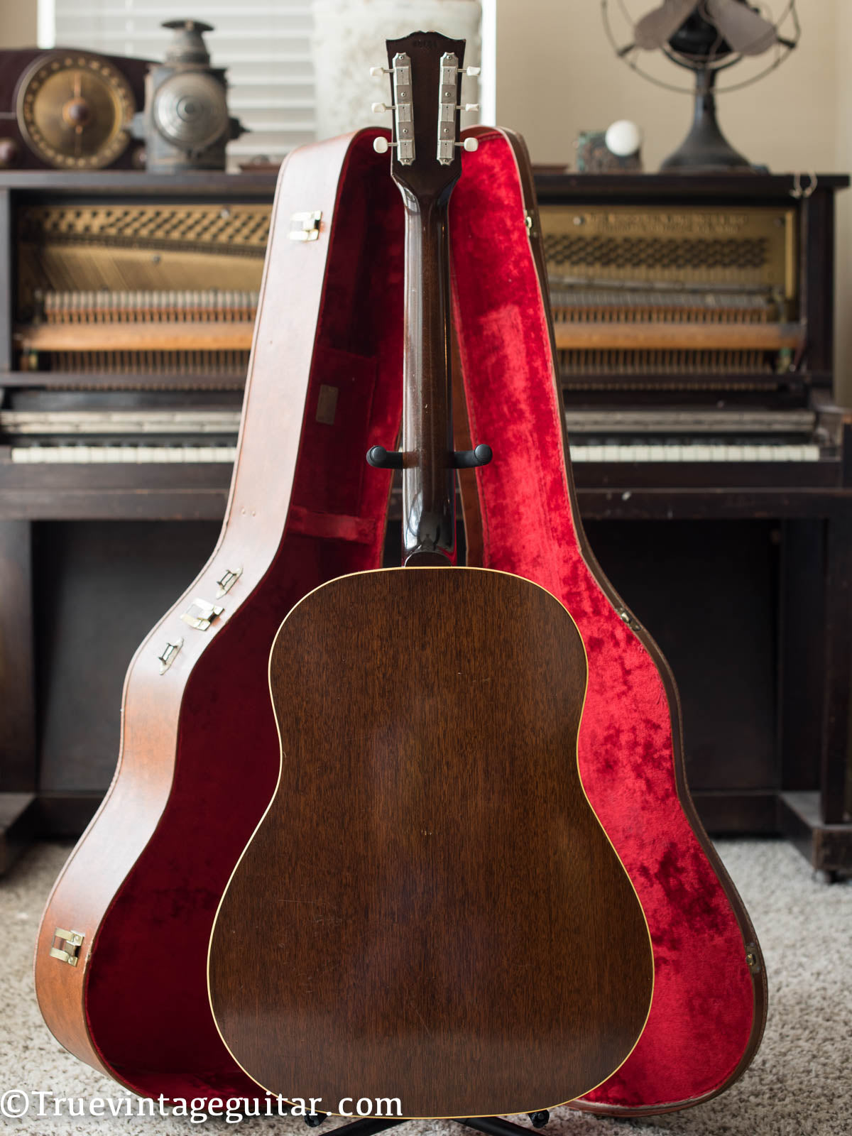 Vintage Gibson J-50 acoustic guitar 1962