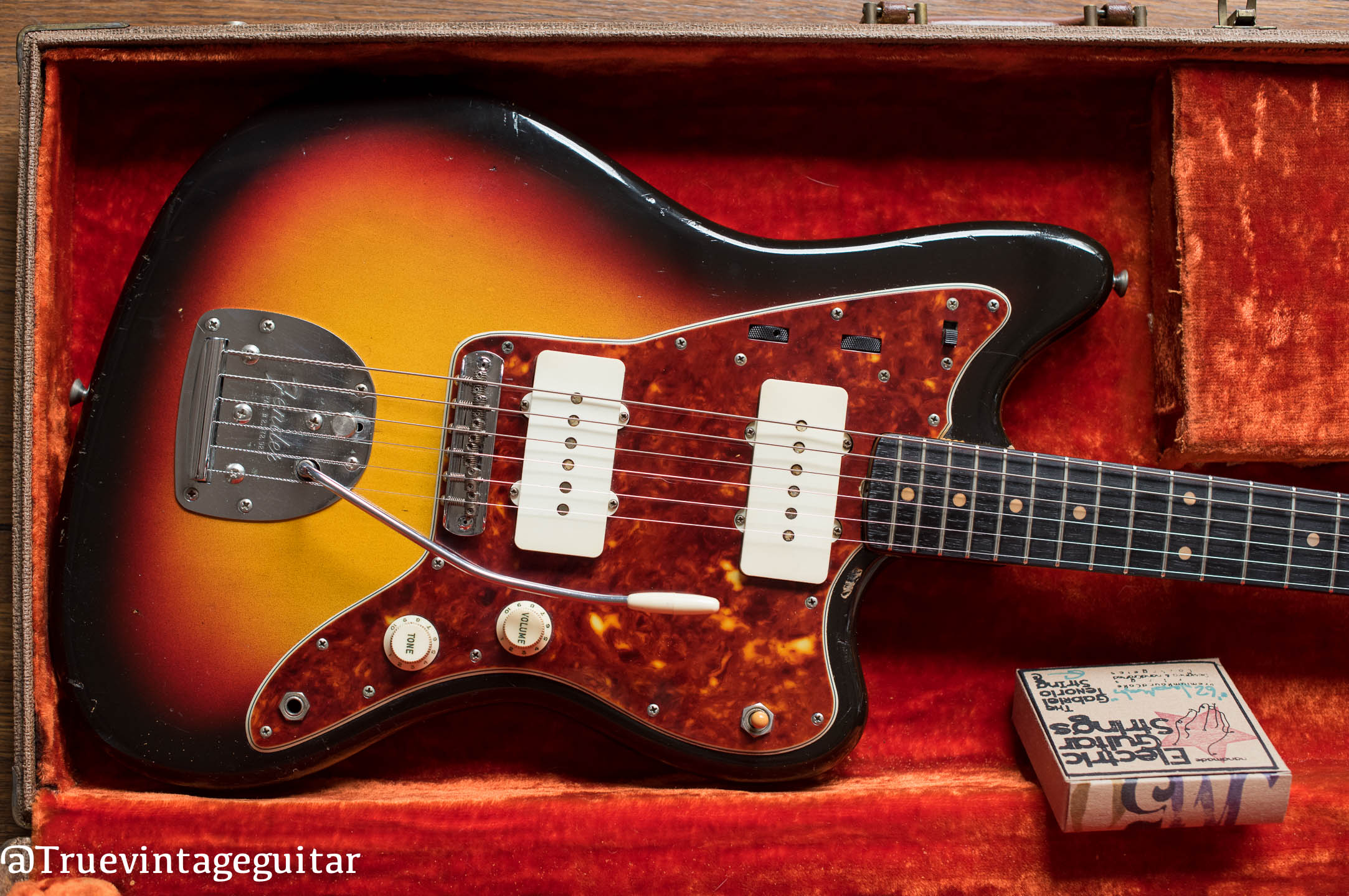 Vintage 1962 Fender Jazzmaster electric guitar Sunburst