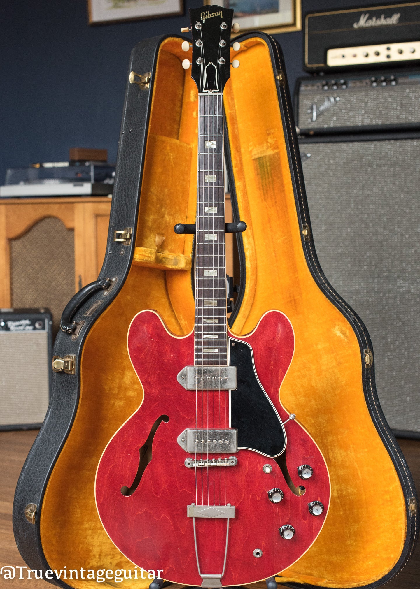 Vintage 1963 Gibson ES-330 guitar