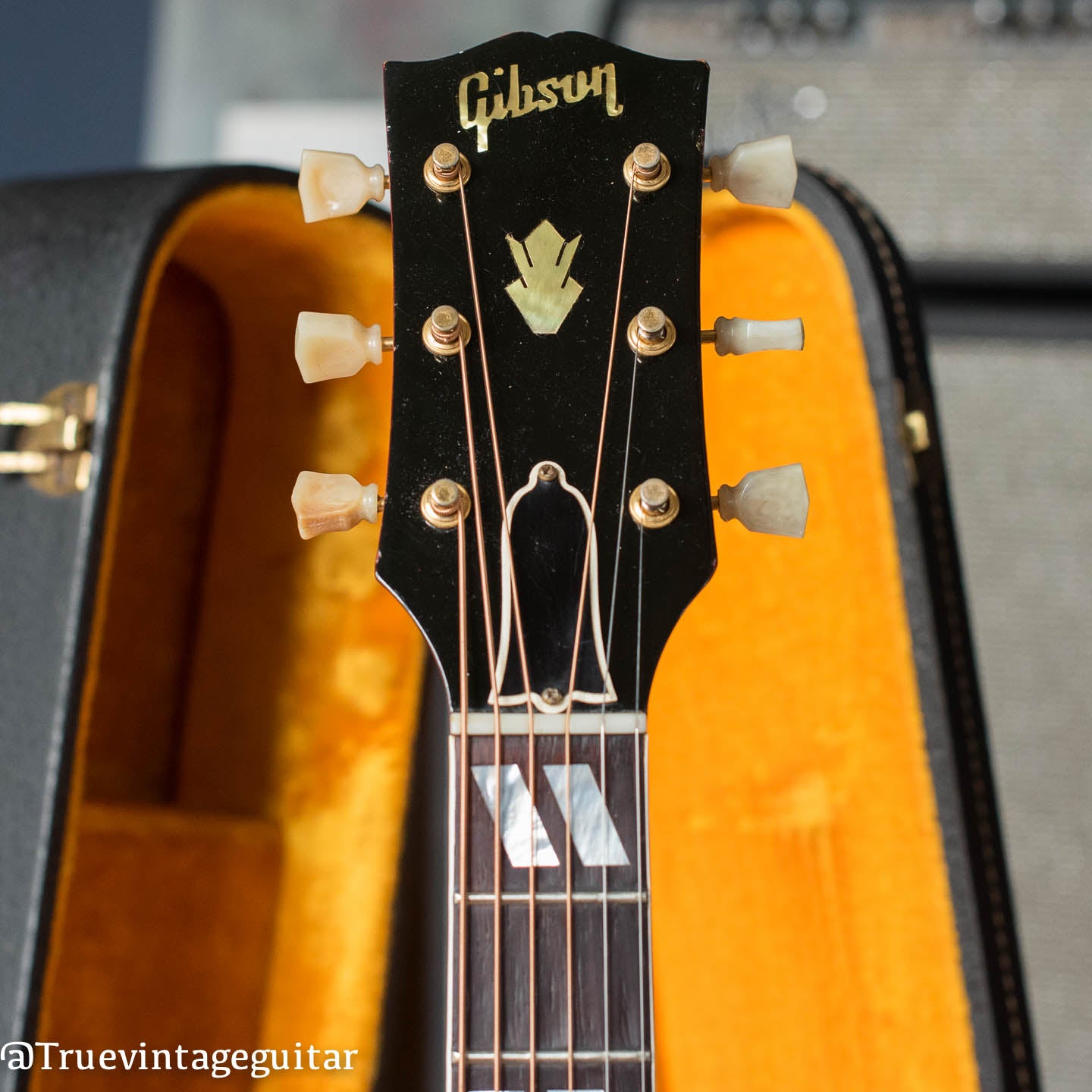 Gibson Hummingbird headstock, 1963