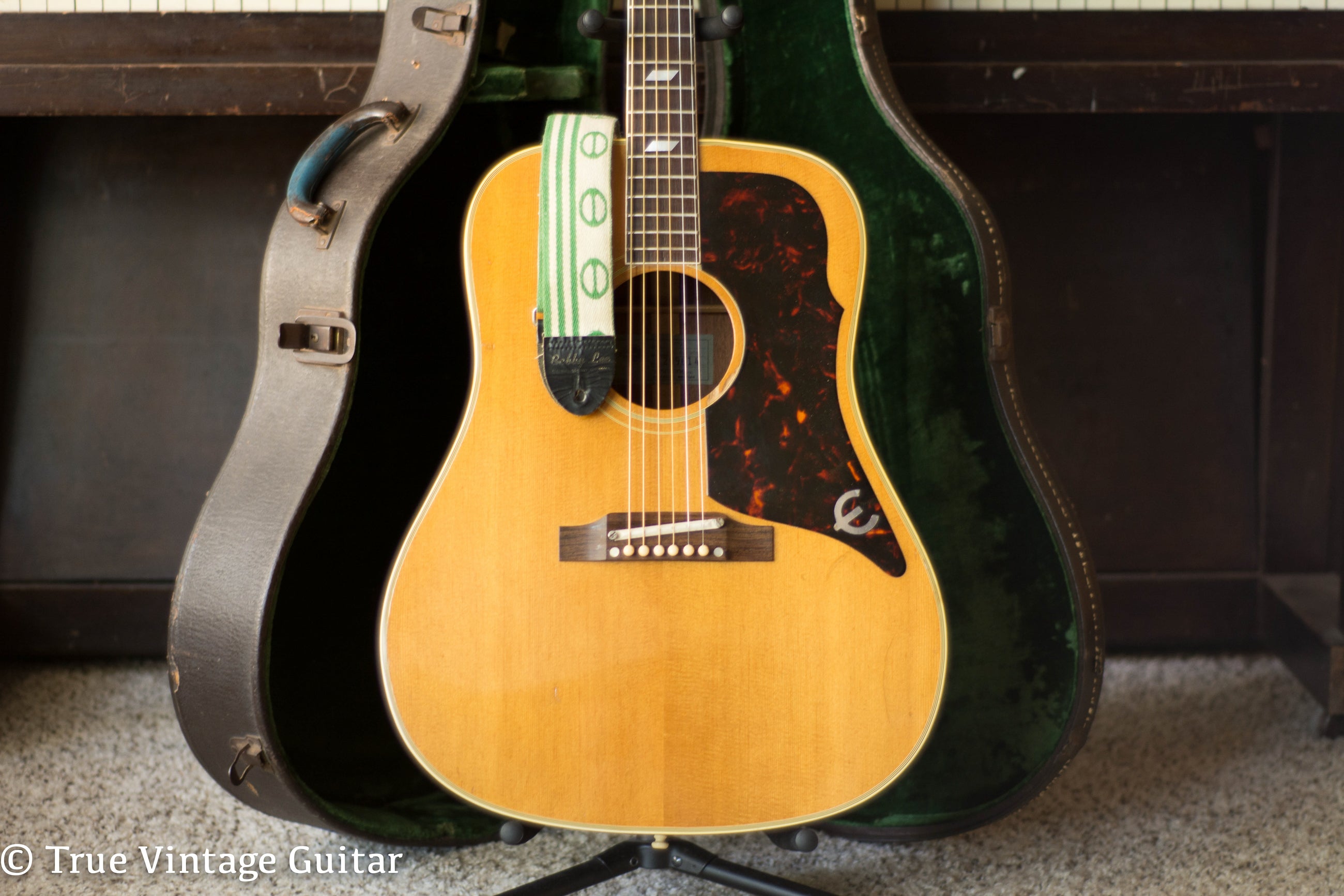 Vintage 1964 Epiphone FT90 El Dorado acoustic guitar
