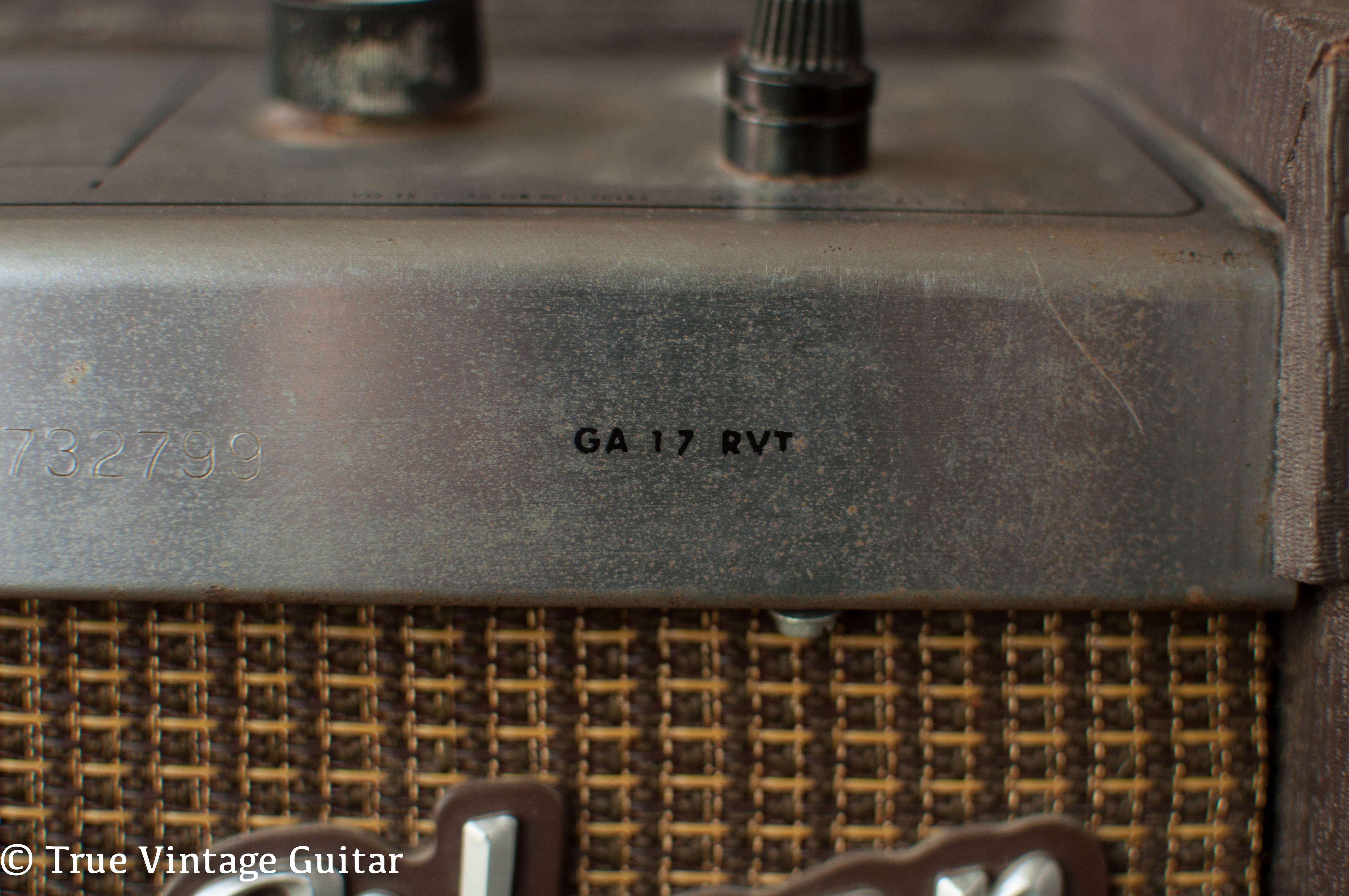 1964 Gibson GA-17 RT guitar amp