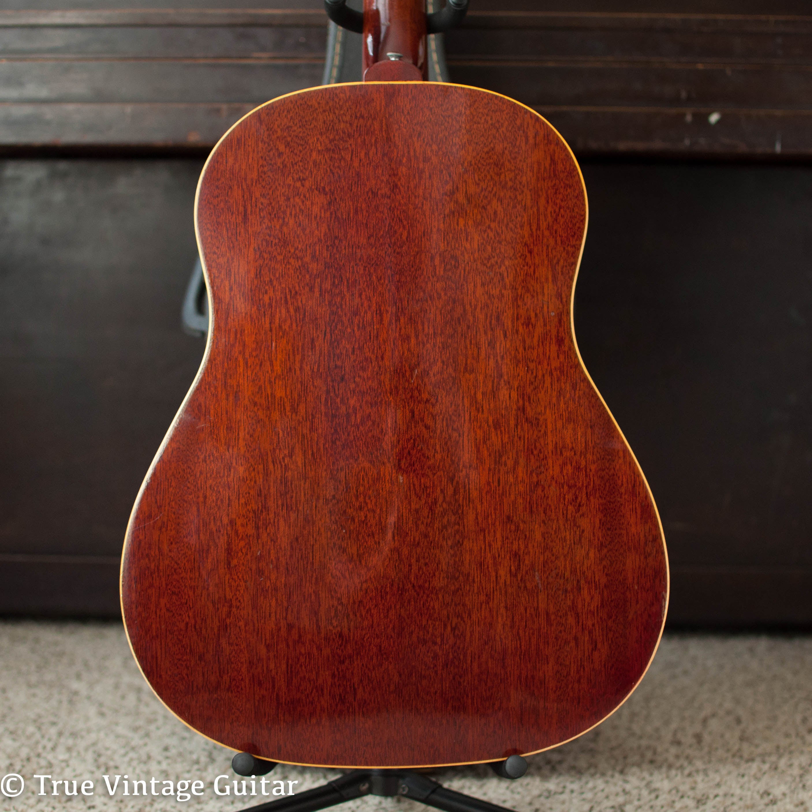 Mahogany back, vintage 1964 Gibson J-45