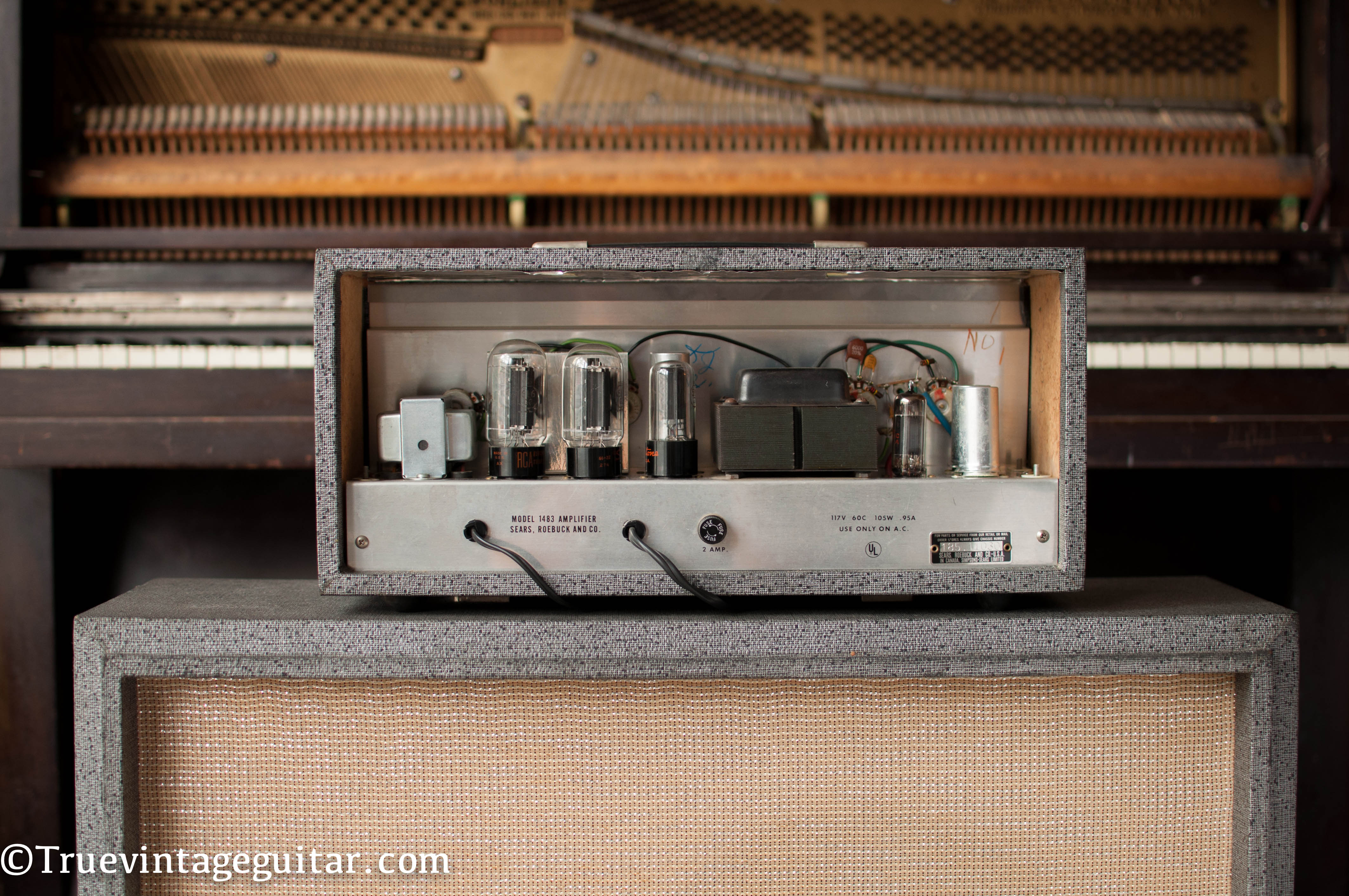 Sears Silvertone guitar amplifier amp