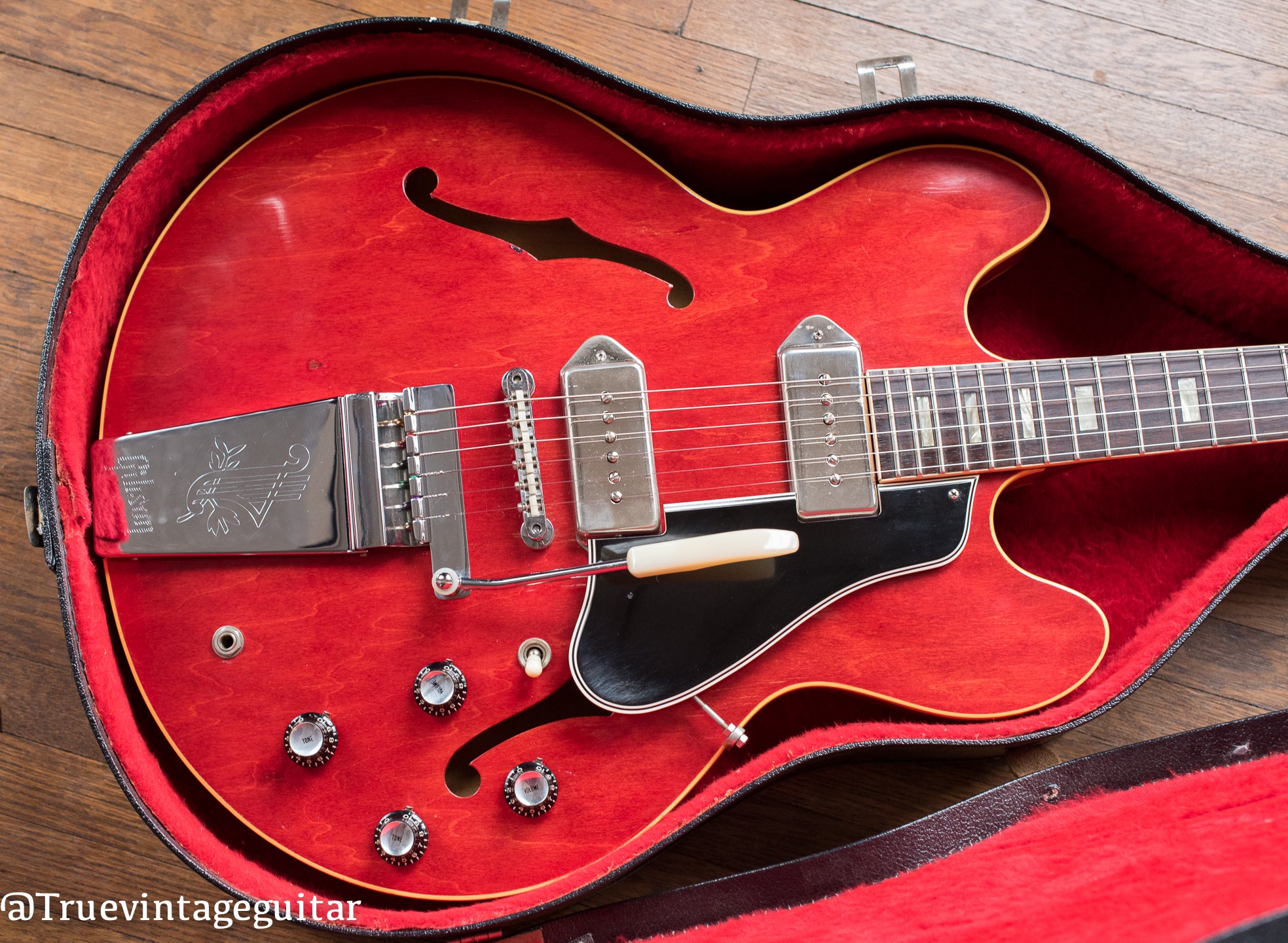 Vintage 1965 Gibson ES-330 TDC guitar original case