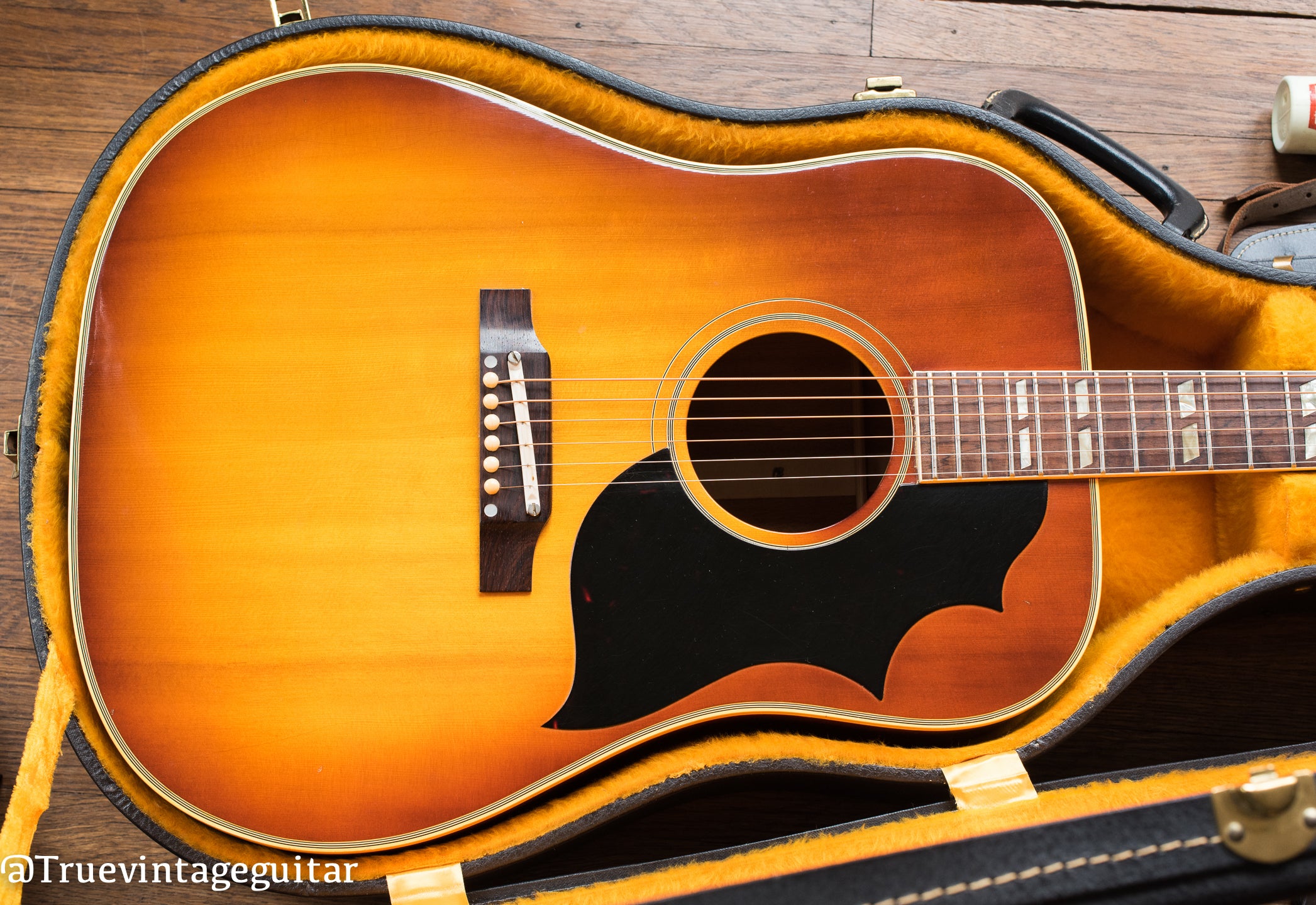 Vintage 1965 Gibson SJ Southern Jumbo acoustic guitar