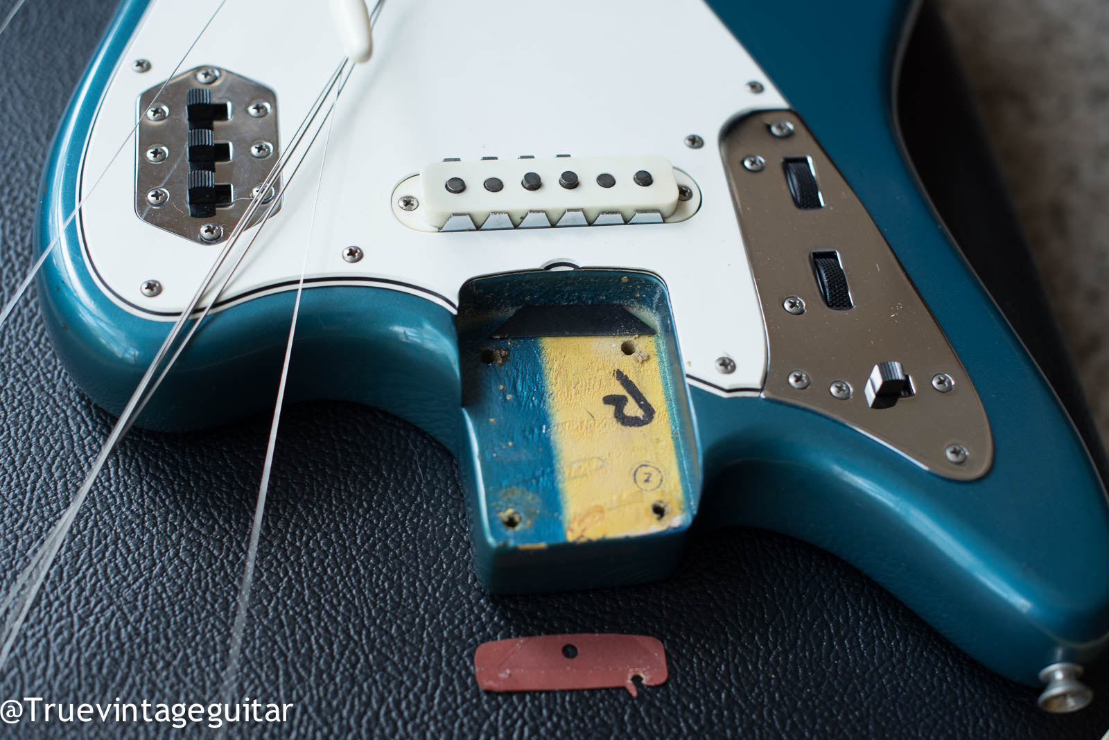 Neck pocket, vintage Fender Jaguar, 1966, Lake placid blue custom color