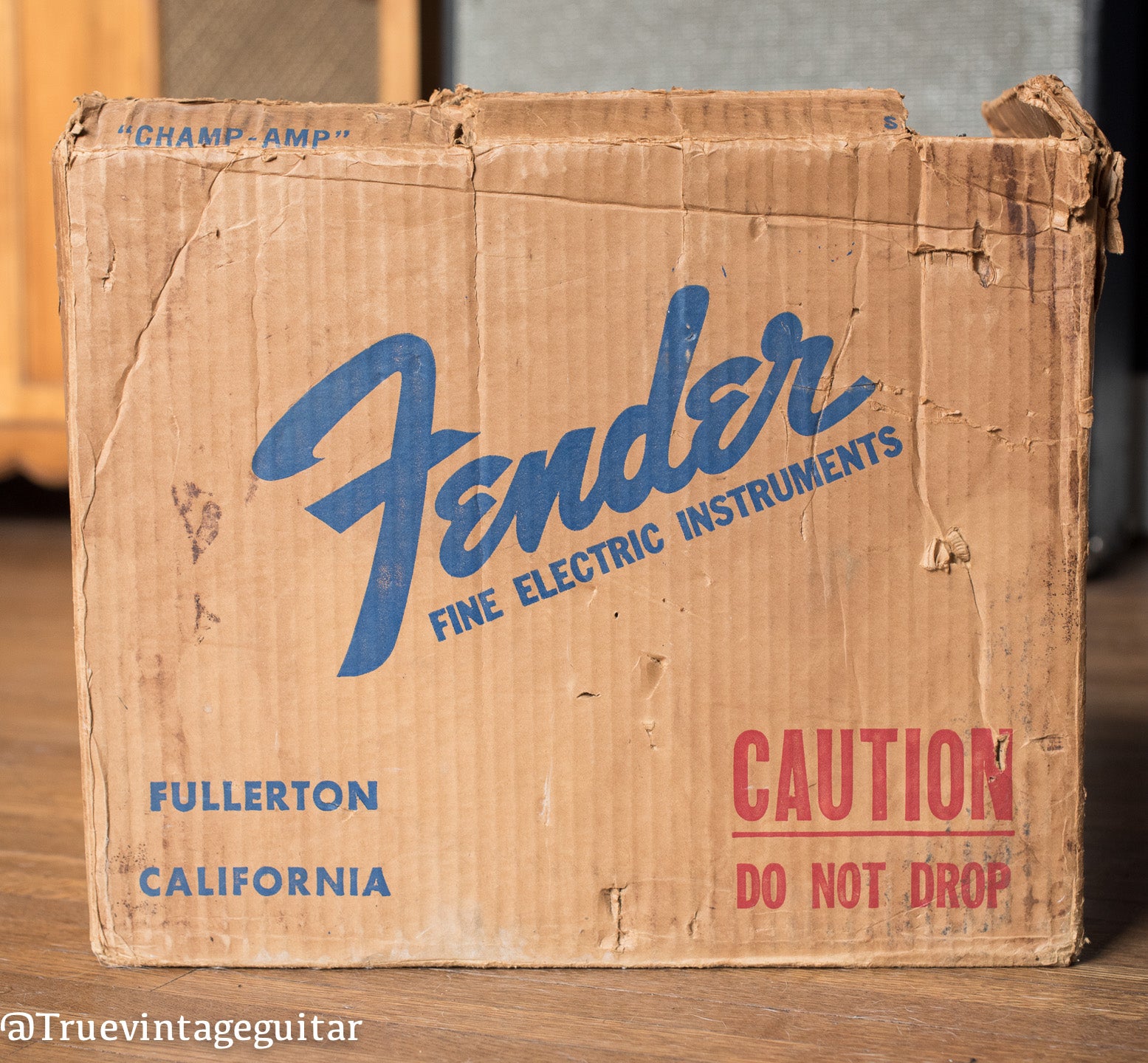 Vintage Fender Shipping Box, Champ 1966