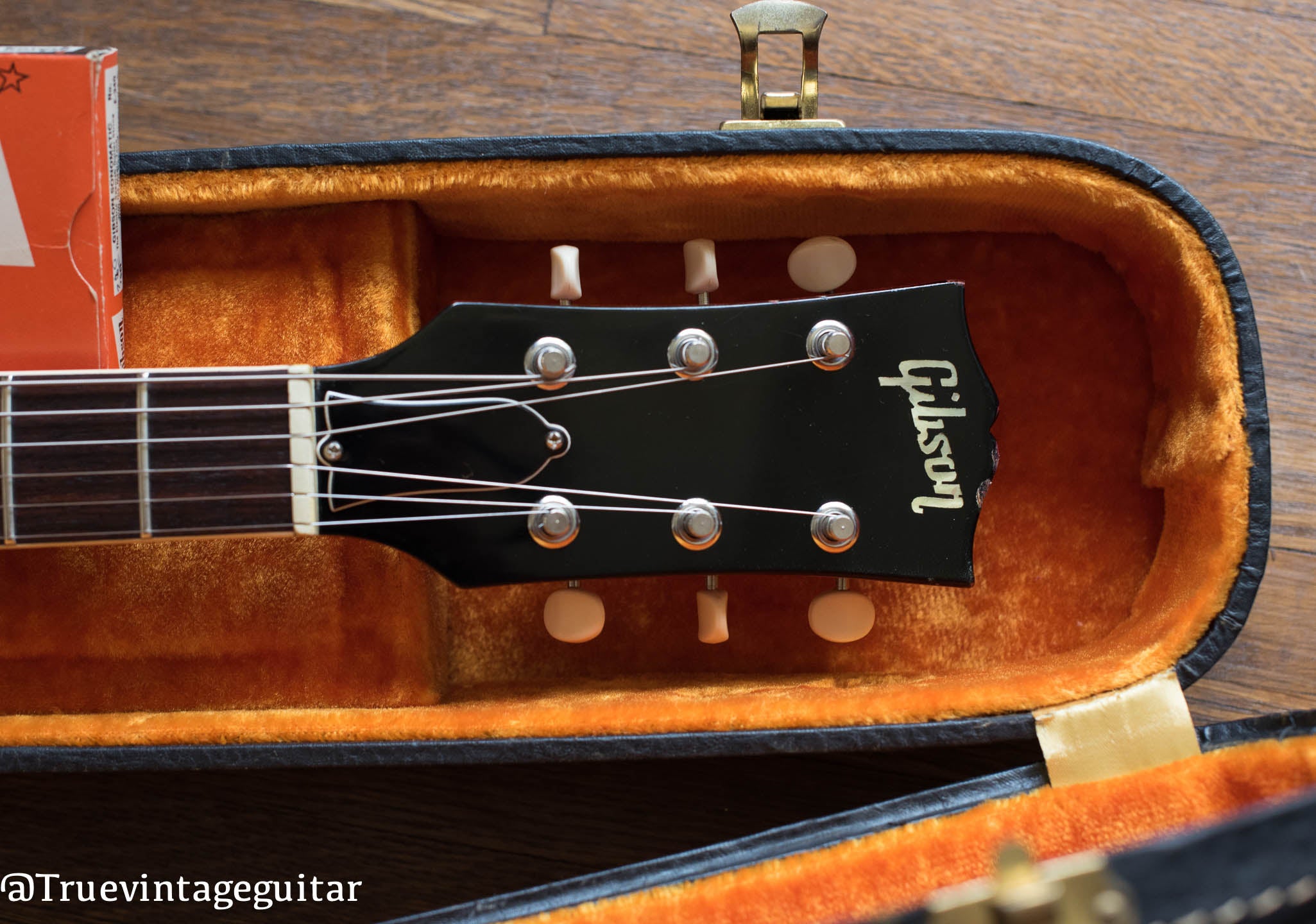 Vintage Gibson ES-330 guitar headstock