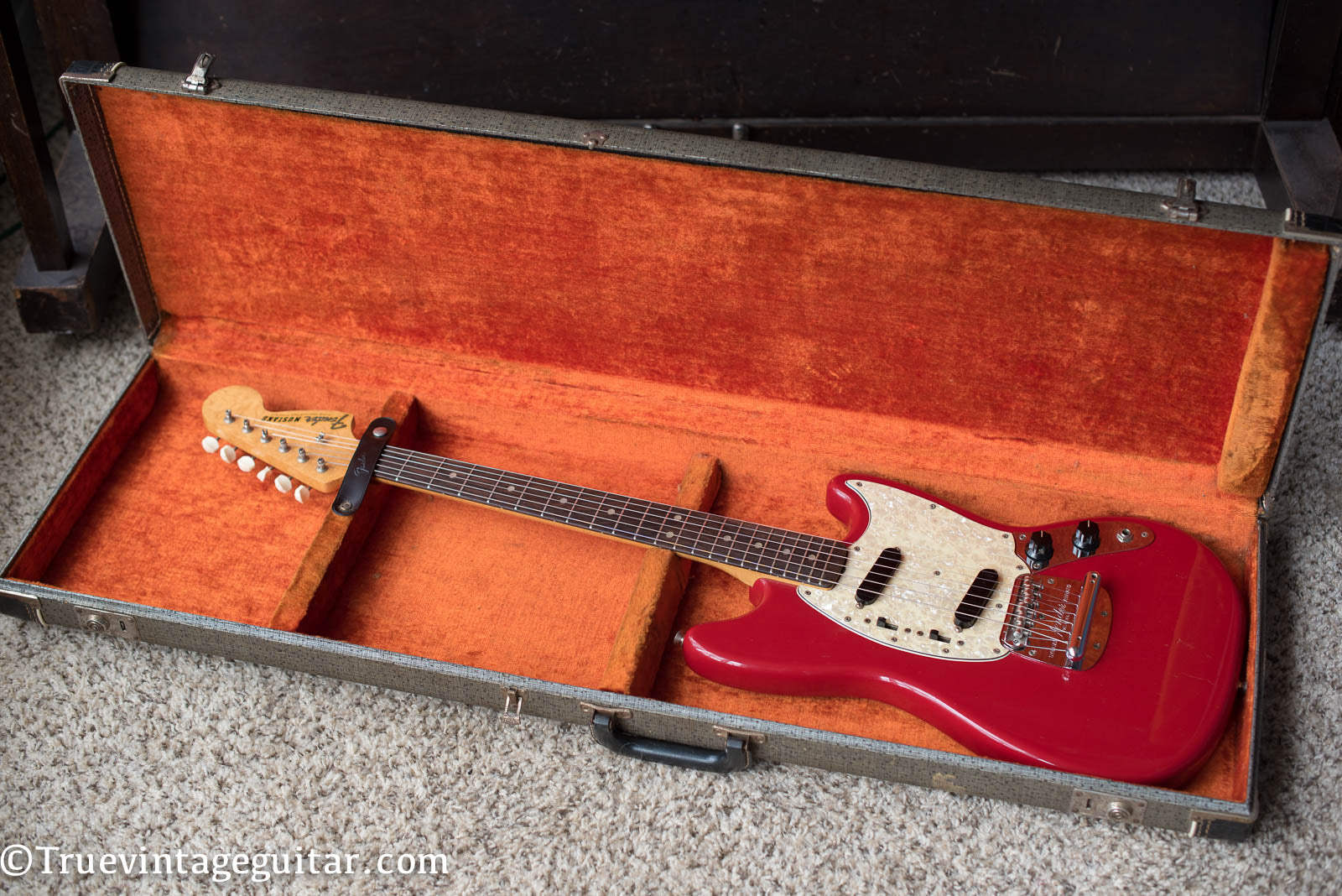 Vintage Fender Mustang guitar red 1968