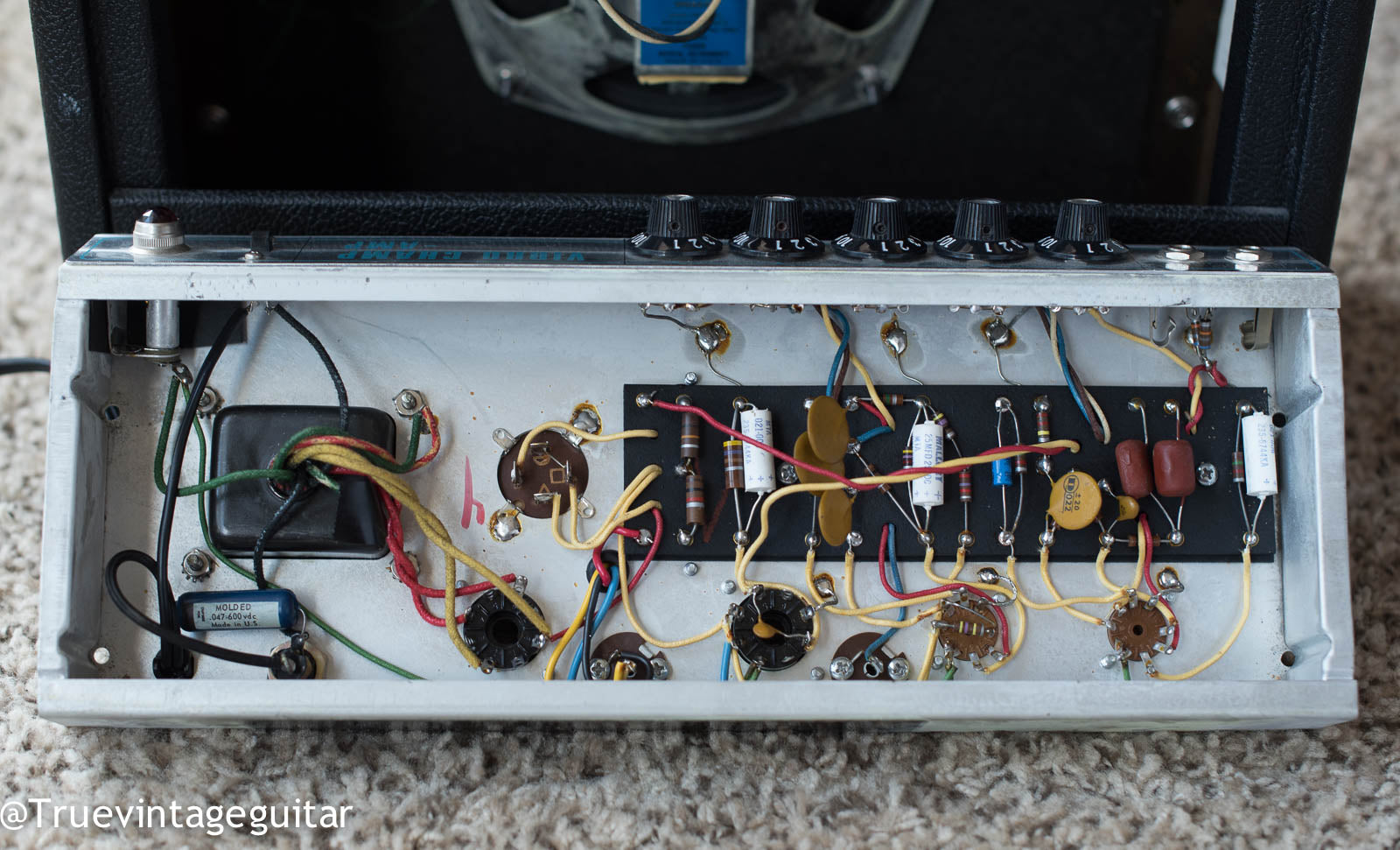 1968 Fender Vibro Champ chassis amp