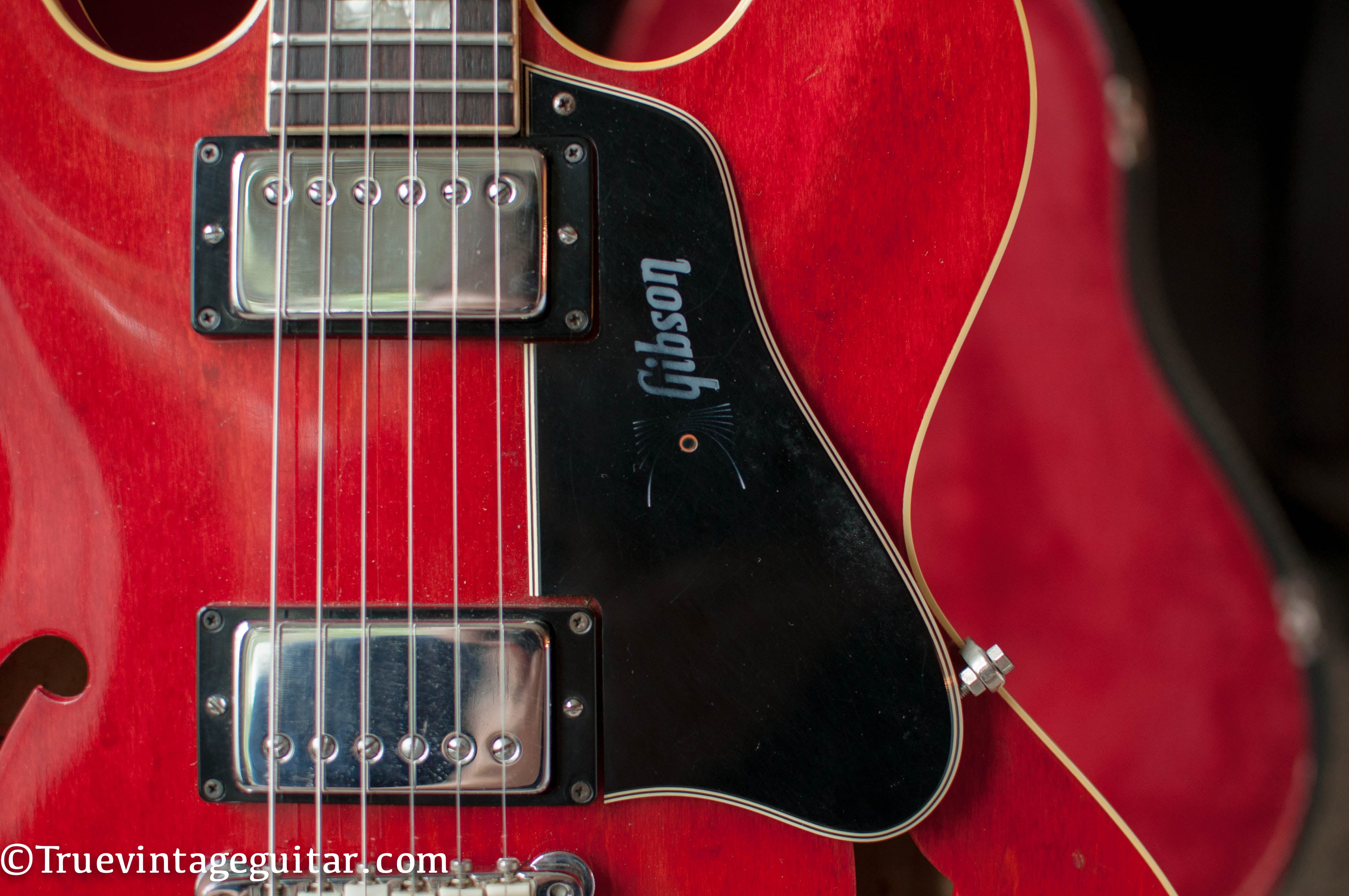 Gibson pickguard logo, 1968 Gibson ES-335