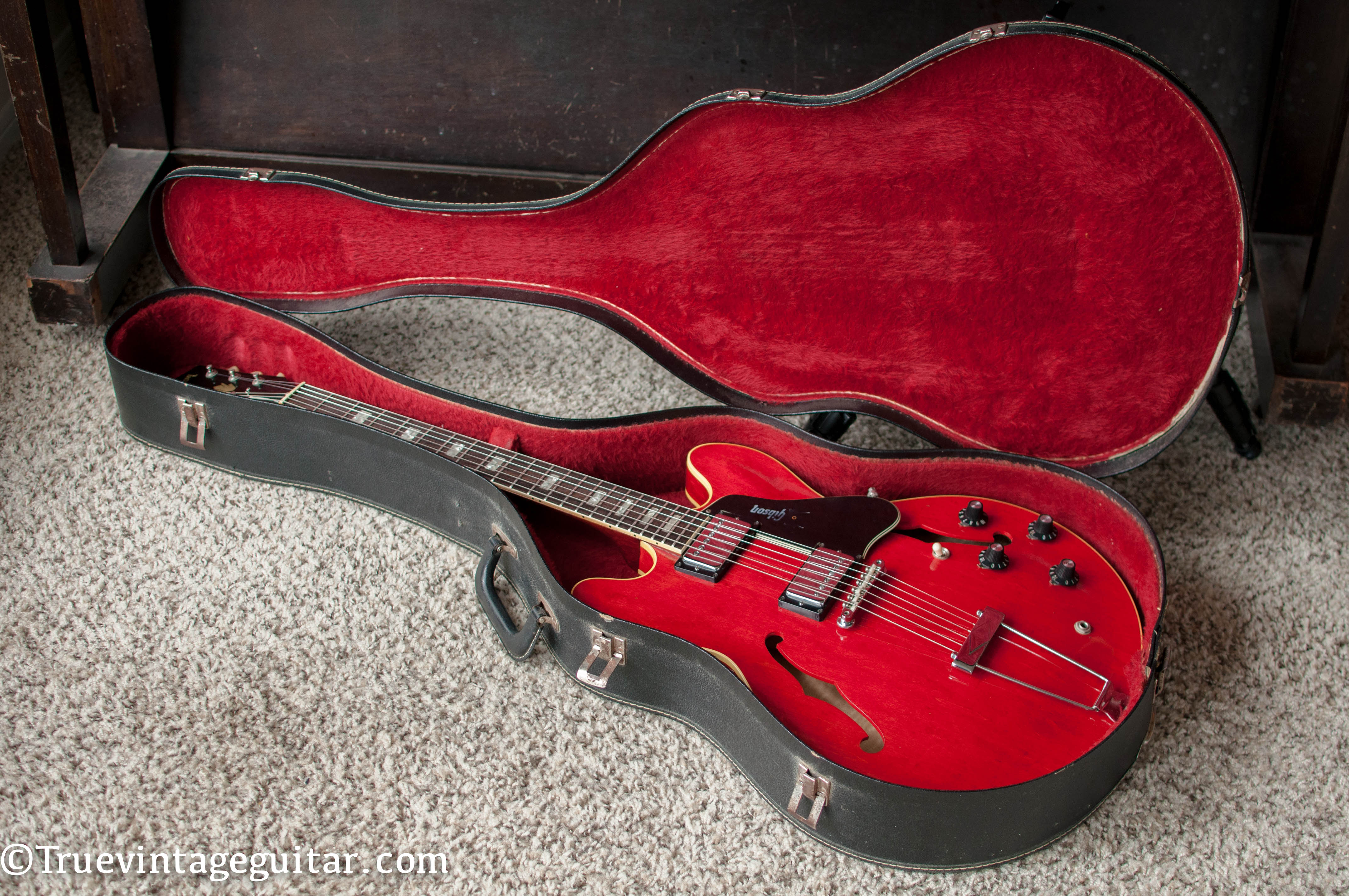 vintage Gibson ES-335 original case