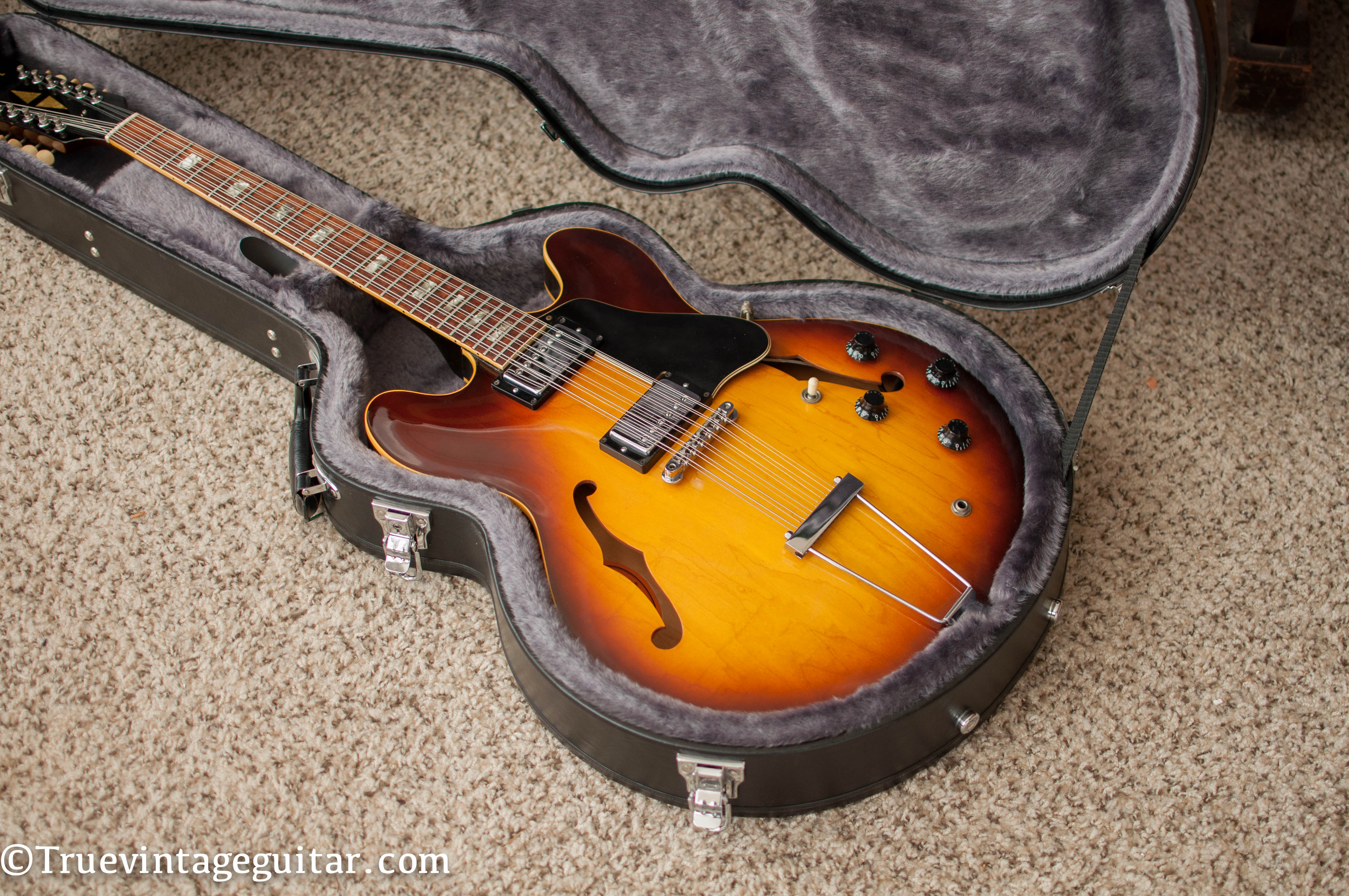 Vintage 1969 Gibson ES-335-12 guitar