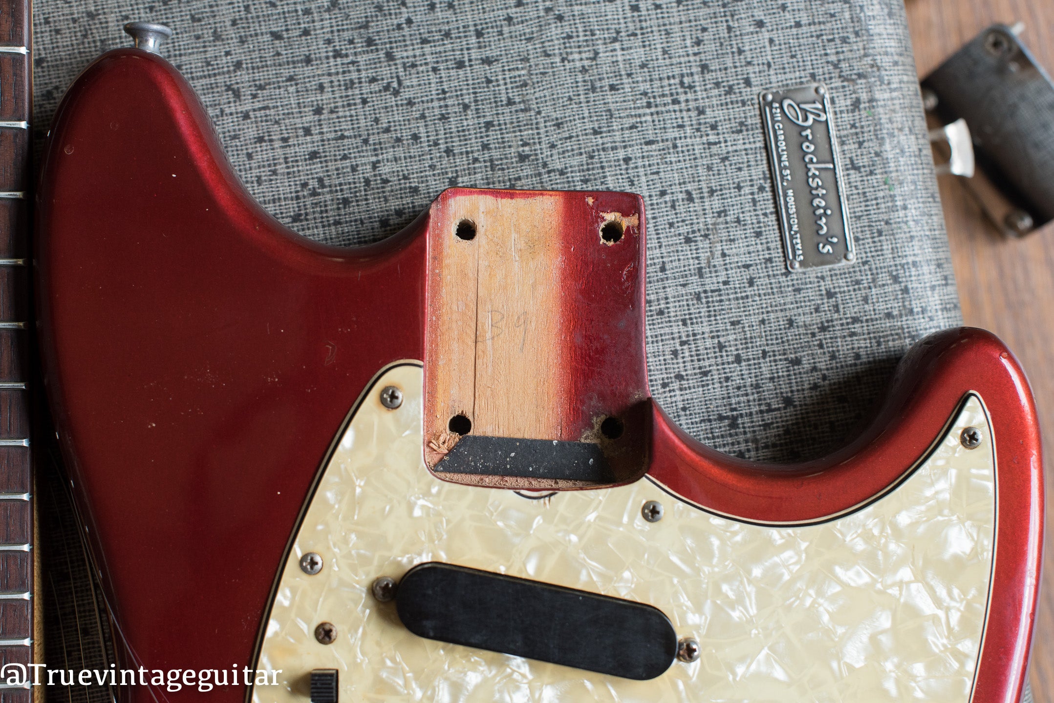 Neck pocket, 1969 Fender Mustang