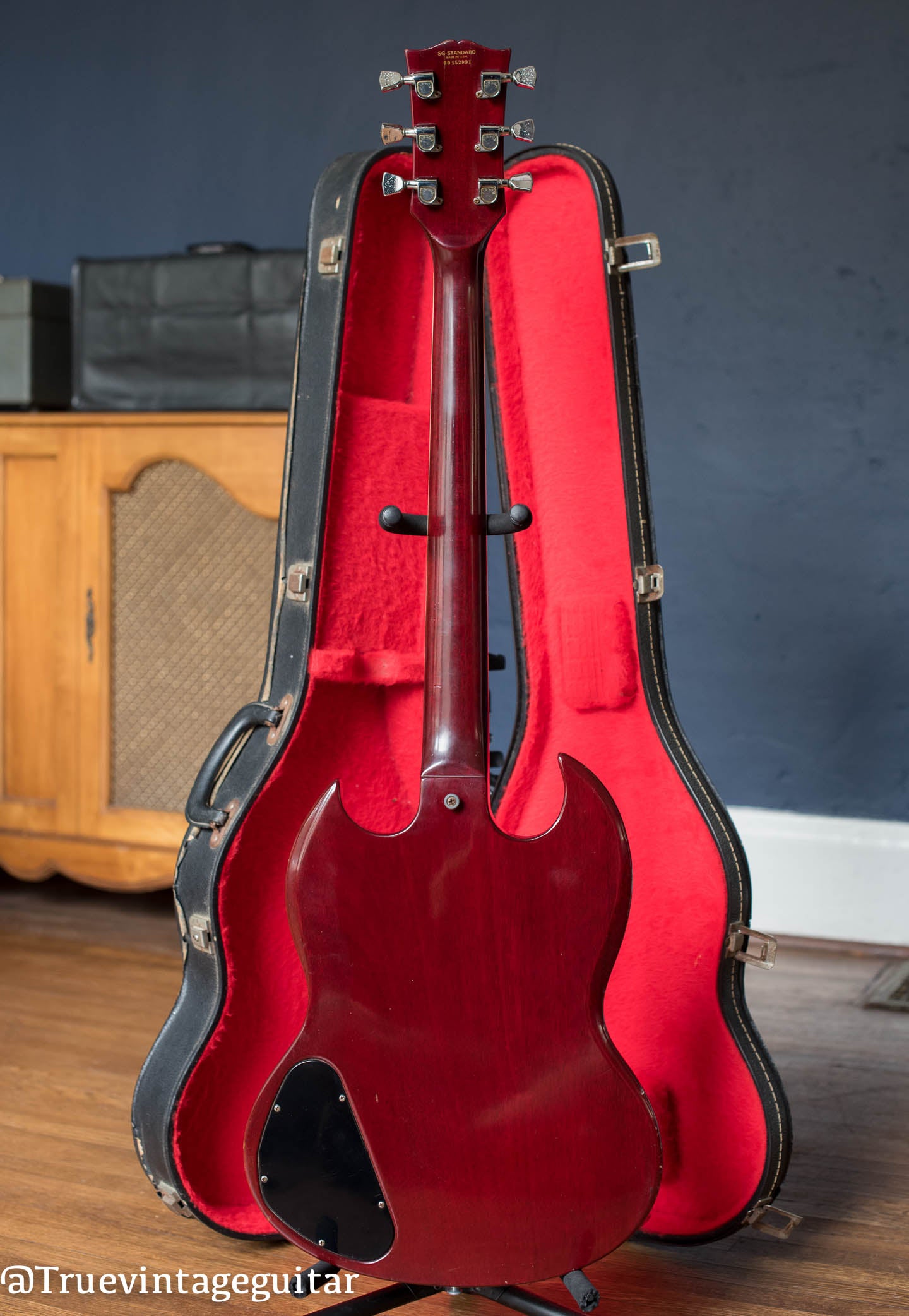 Vintage Gibson SG Standard guitar 1977