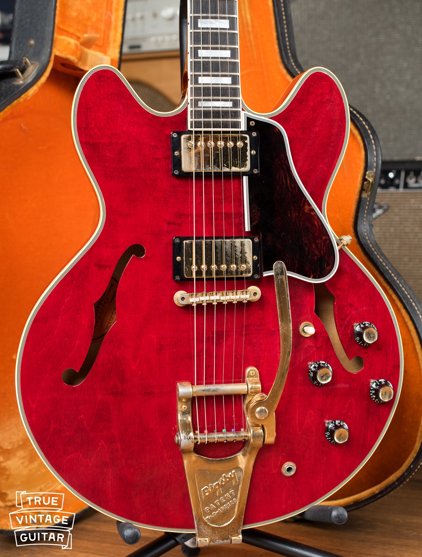 Where to sell vintage Gibson guitars