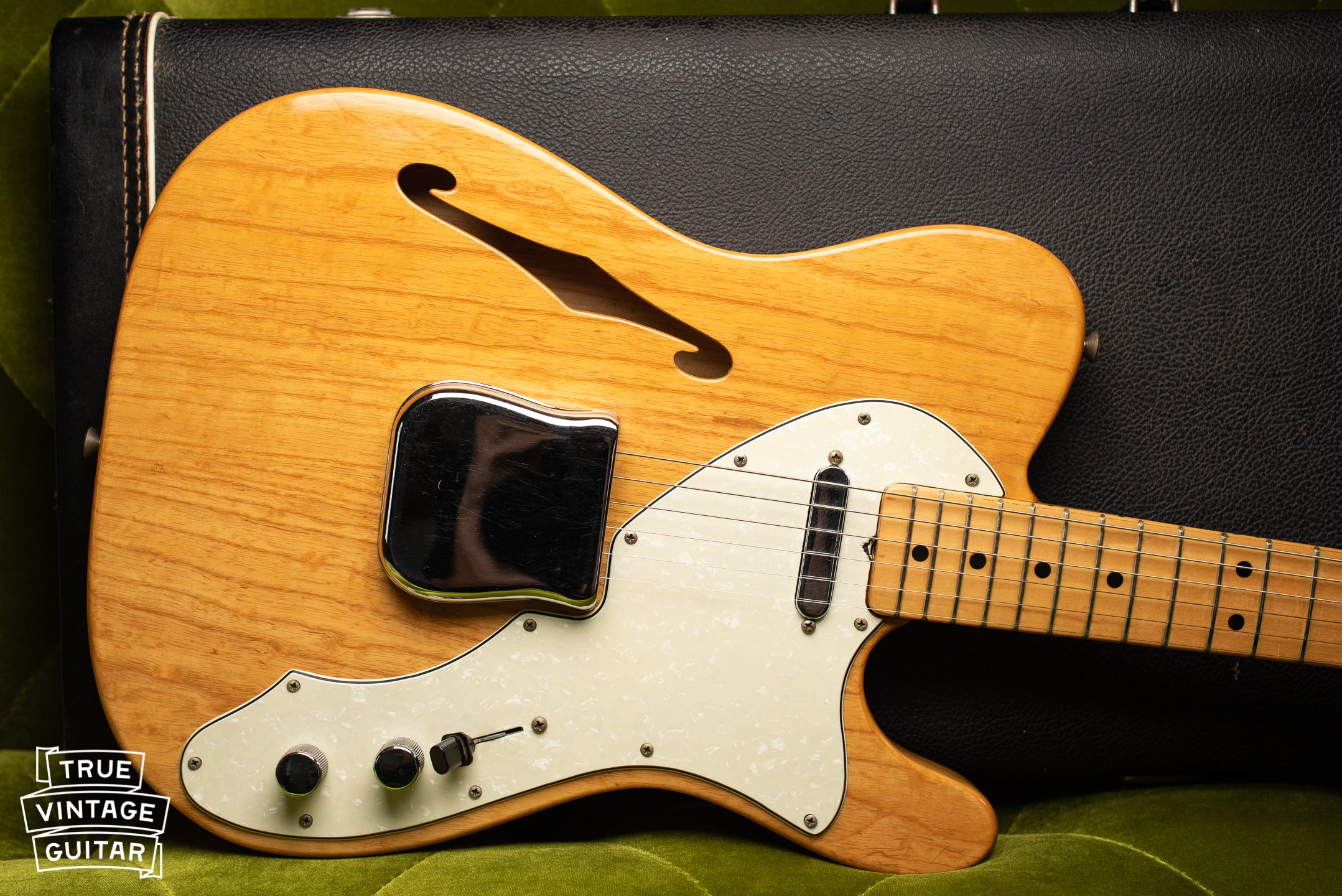 Vintage Fender Telecaster Thinline guitar 1969