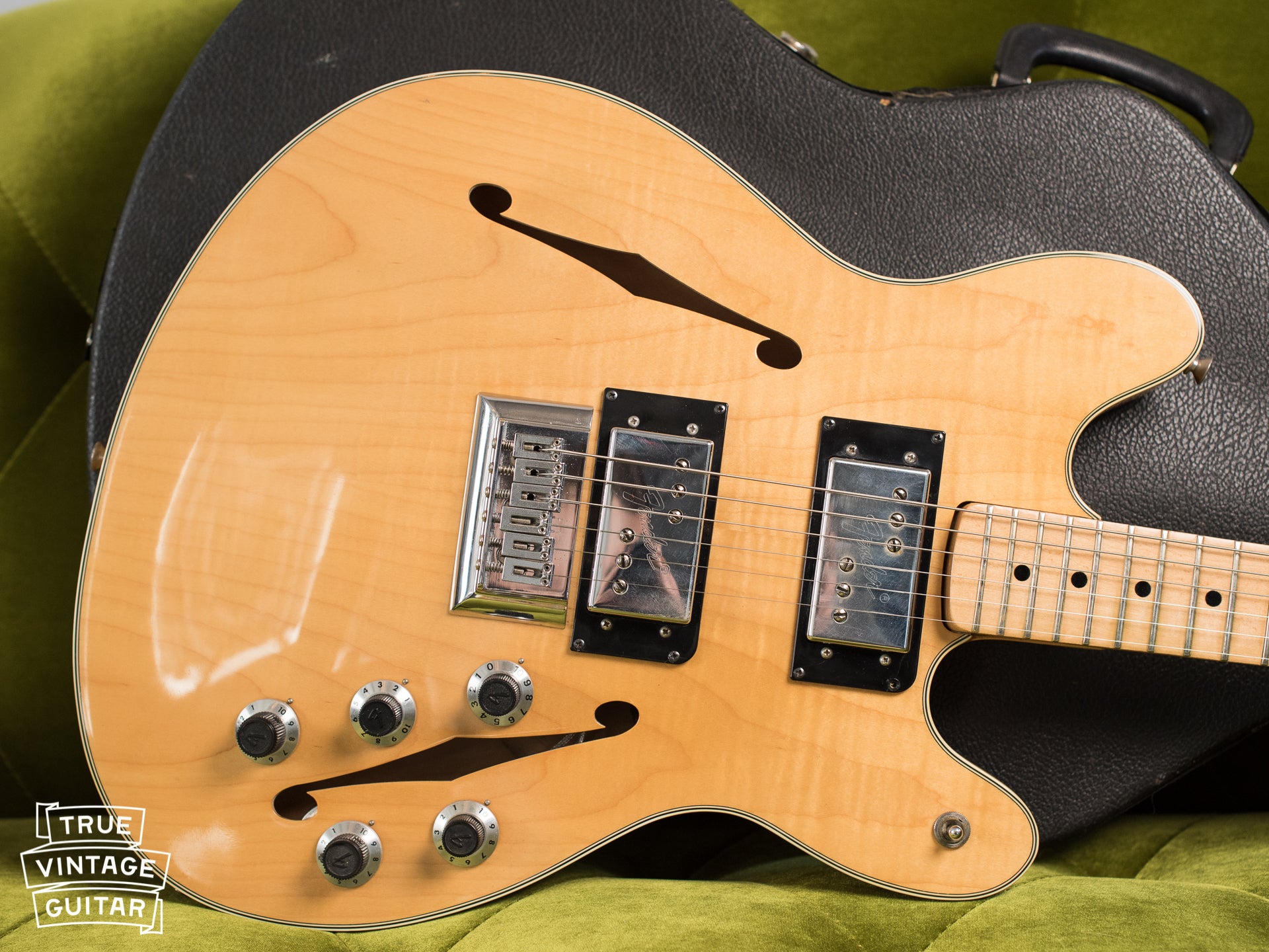 Vintage 1976 Fender Starcaster guitar