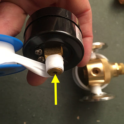 Water pressure regulator taping gauge