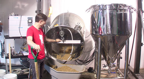 Complete microbrewery brewing system