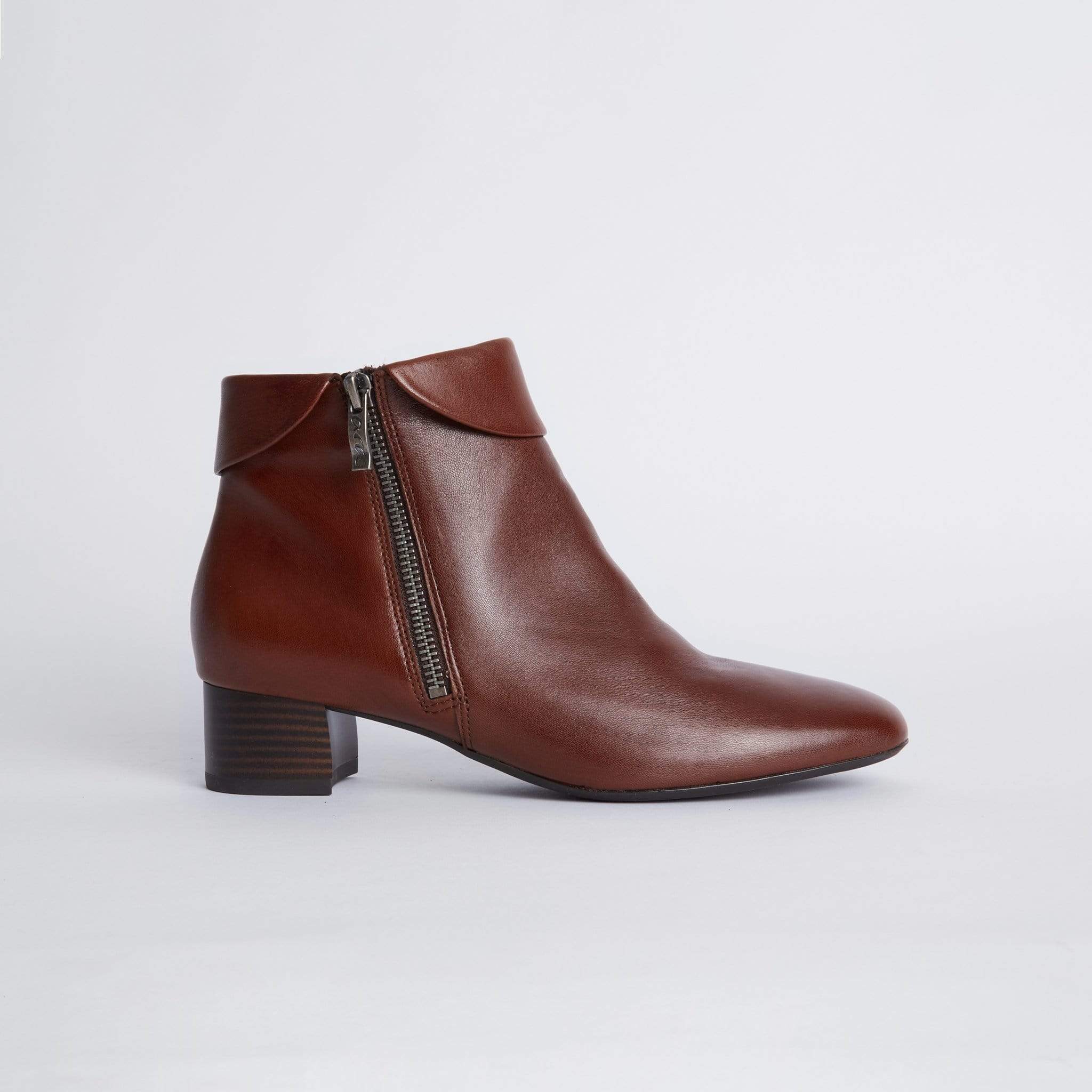 ara ankle boots