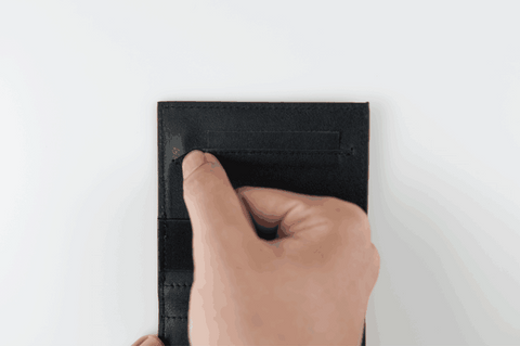 Aki Wallet clever coin slot