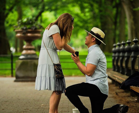 Catherine Angiel couple engaged in Central Park