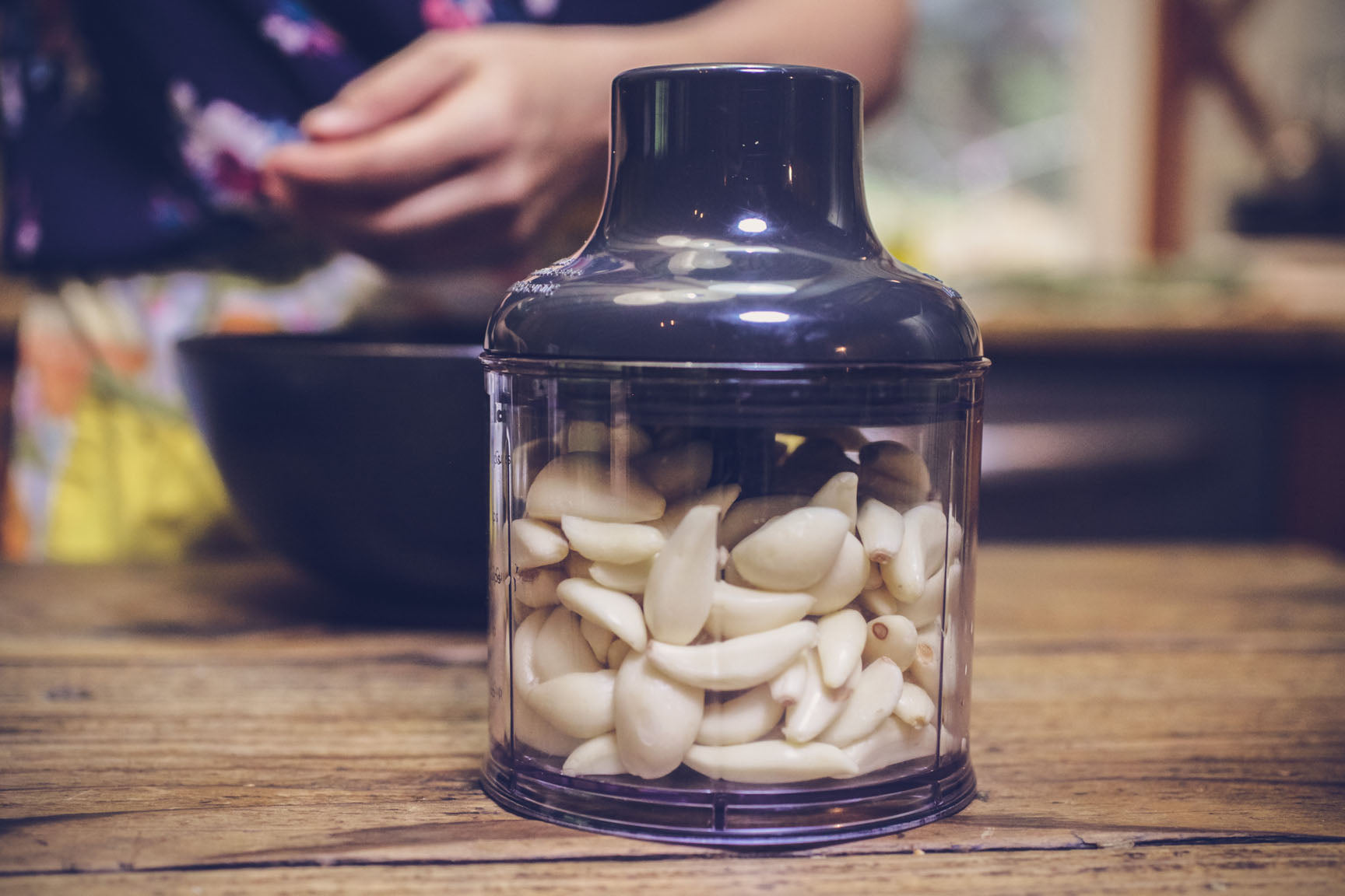 put cloves in a food processor