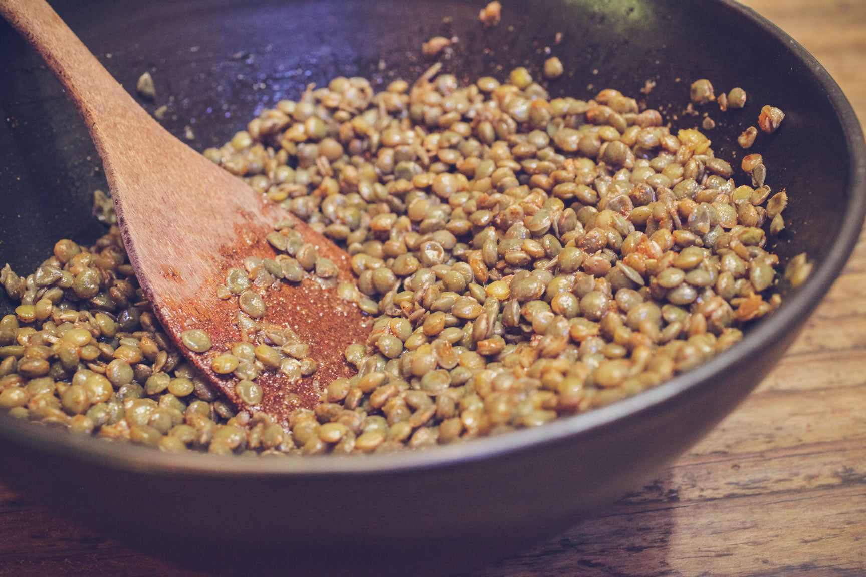 toss lentils in dressing