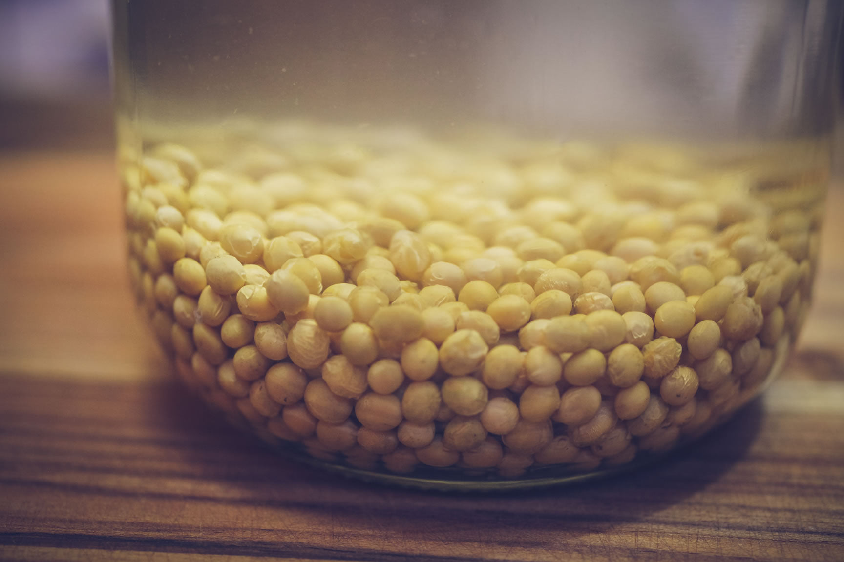 soak dry soybeans