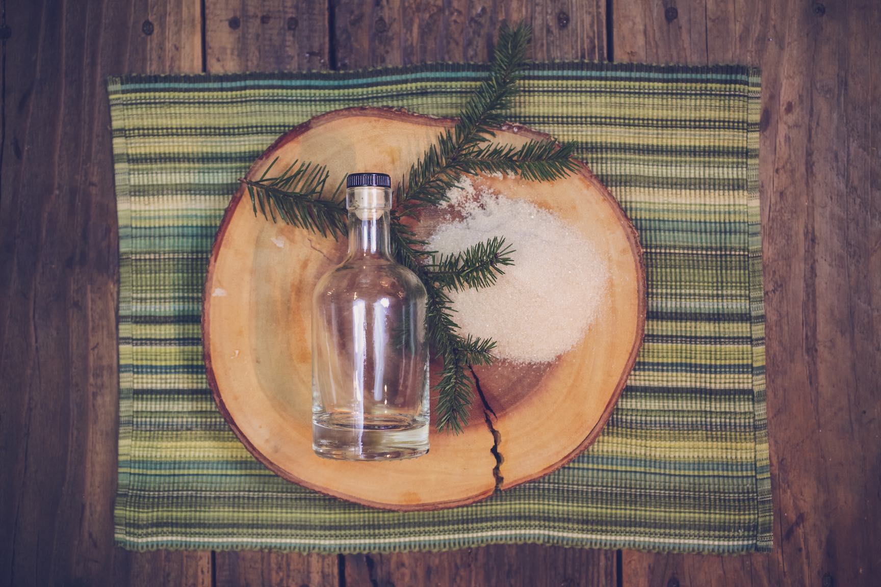 making tree pine needle simple syrup for homemade old fashioned cocktail