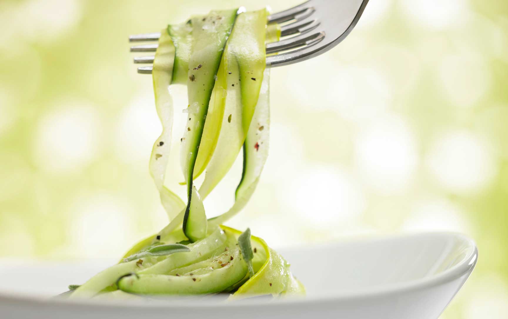 raw vegan gluten free recipe: zucchini pasta ribbons