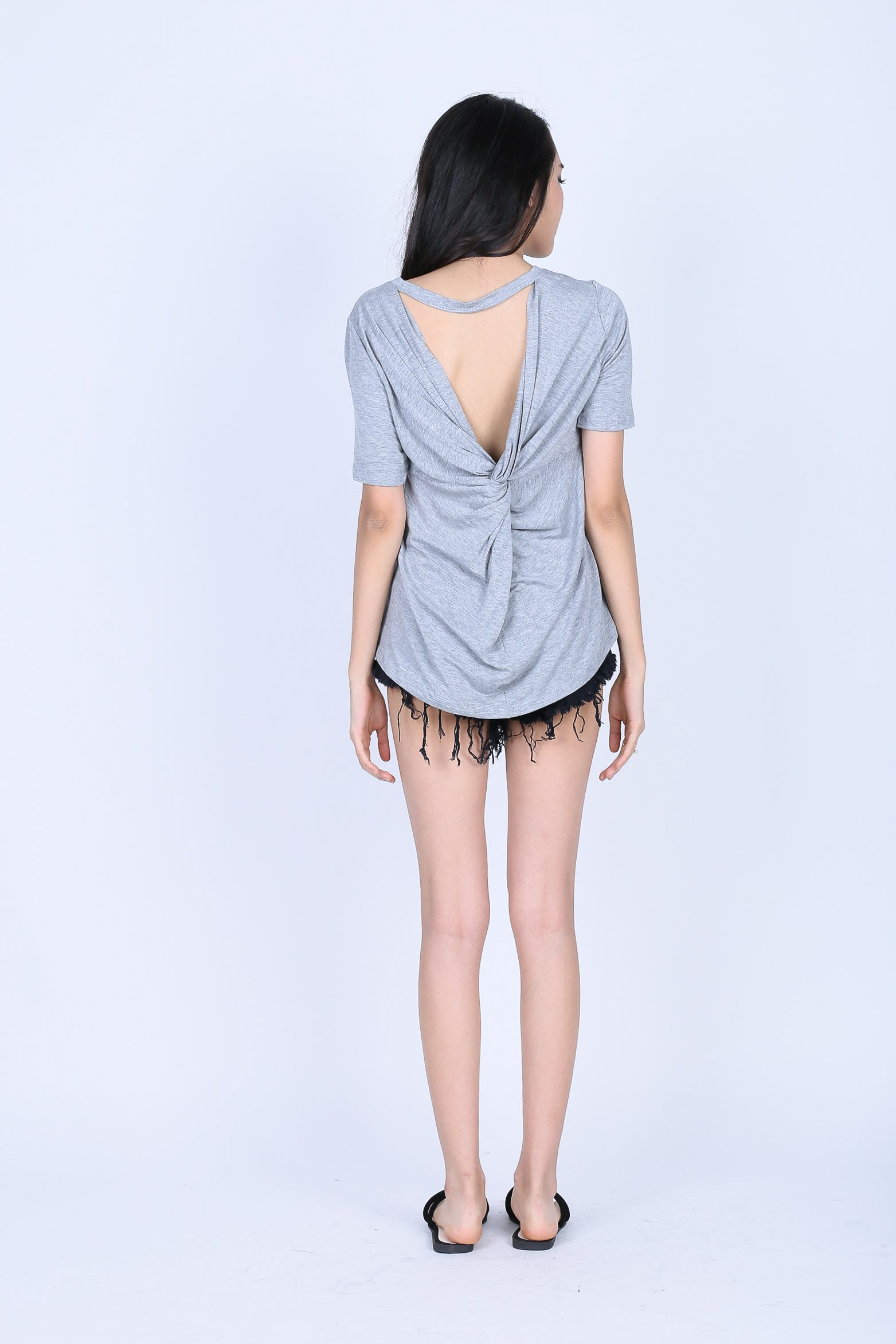 TWIST BACK OVERSIZED TOP IN LIGHT GREY