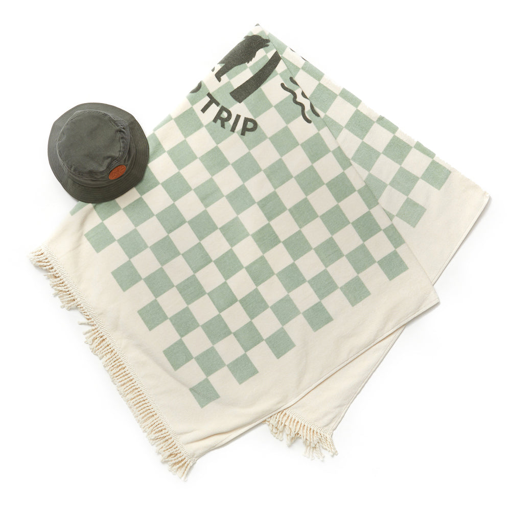 Crywolf Supersized Square Towel Seagrass Checkered | lincolnstreetwatsonville